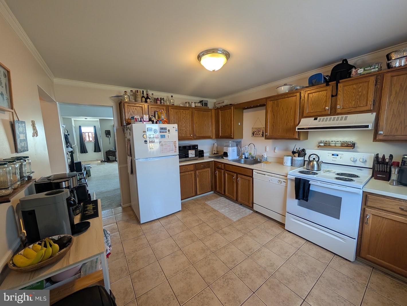 WALNUT VILLAS - Residential