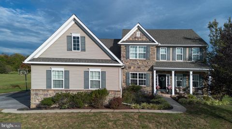 240 HUNTERS CHASE ETTERS PA 17319