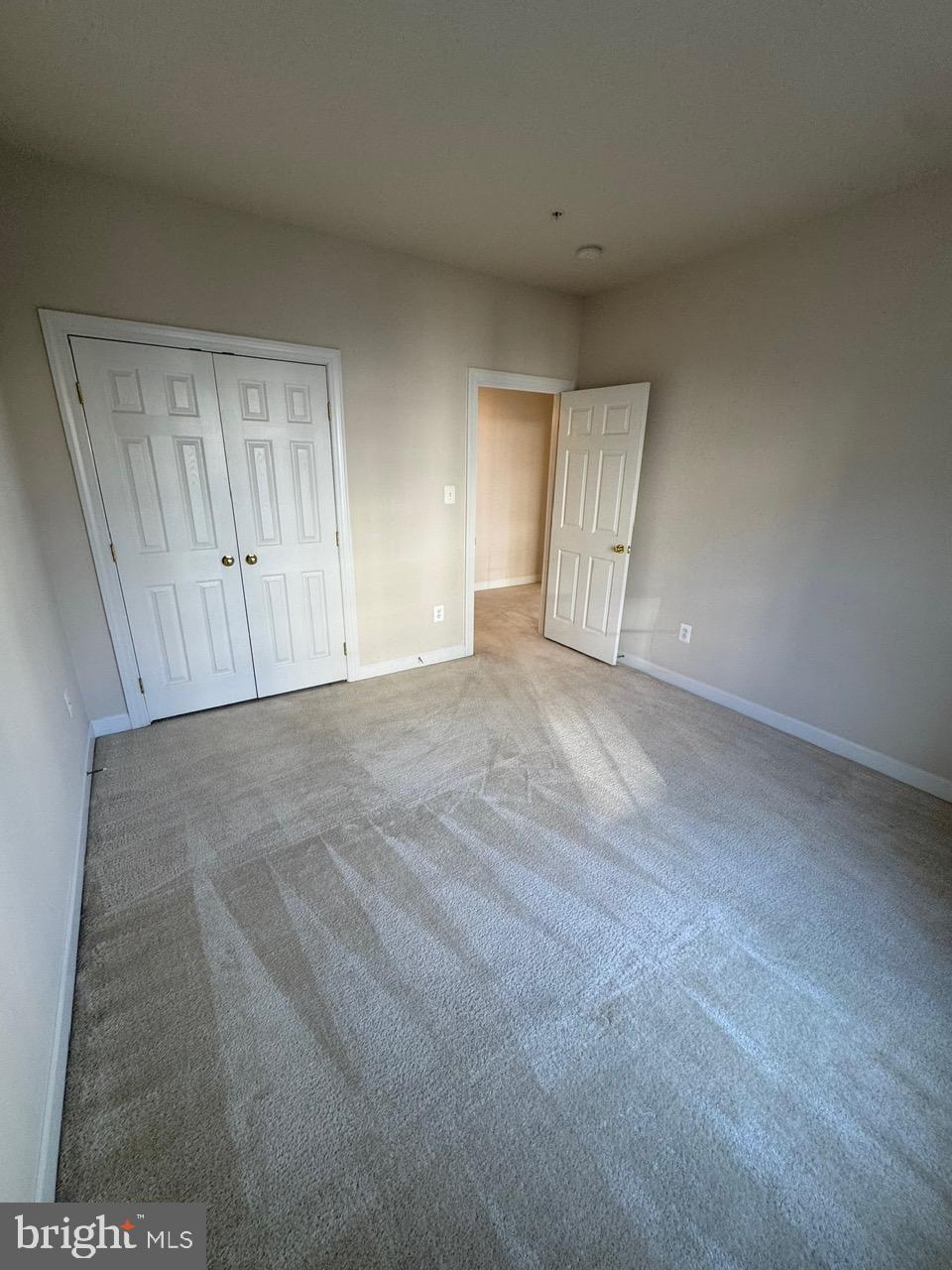 VILLAGES OF URBANA - Residential Lease