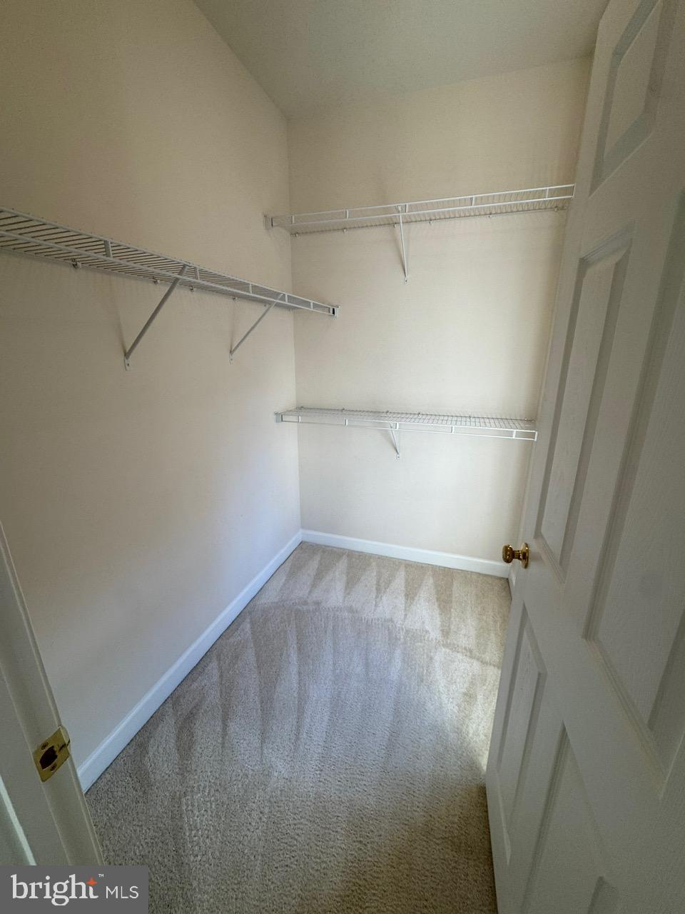 VILLAGES OF URBANA - Residential Lease