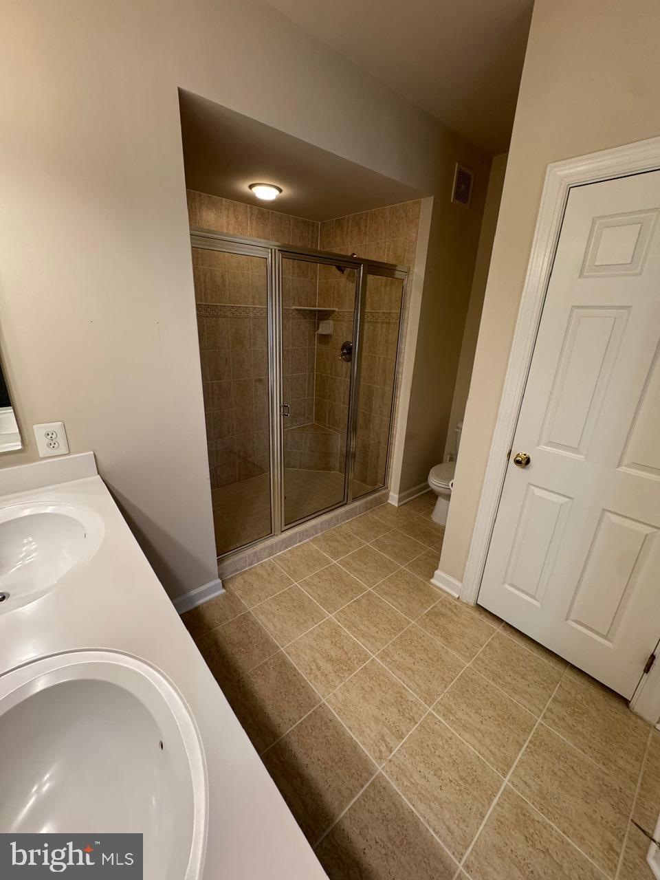 VILLAGES OF URBANA - Residential Lease