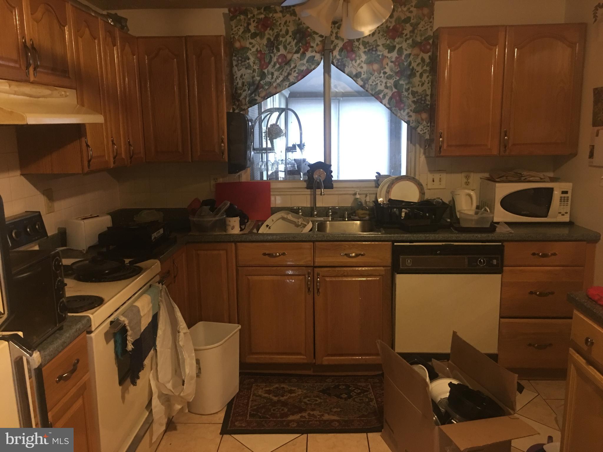 OAK SPRINGS - Residential