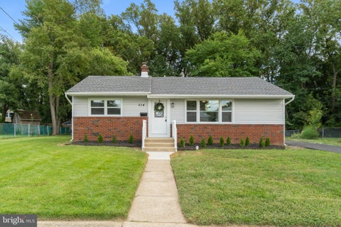 Photo of 514 Beverly Drive, MAGNOLIA, NJ 08049 (MLS # NJCD2126366)