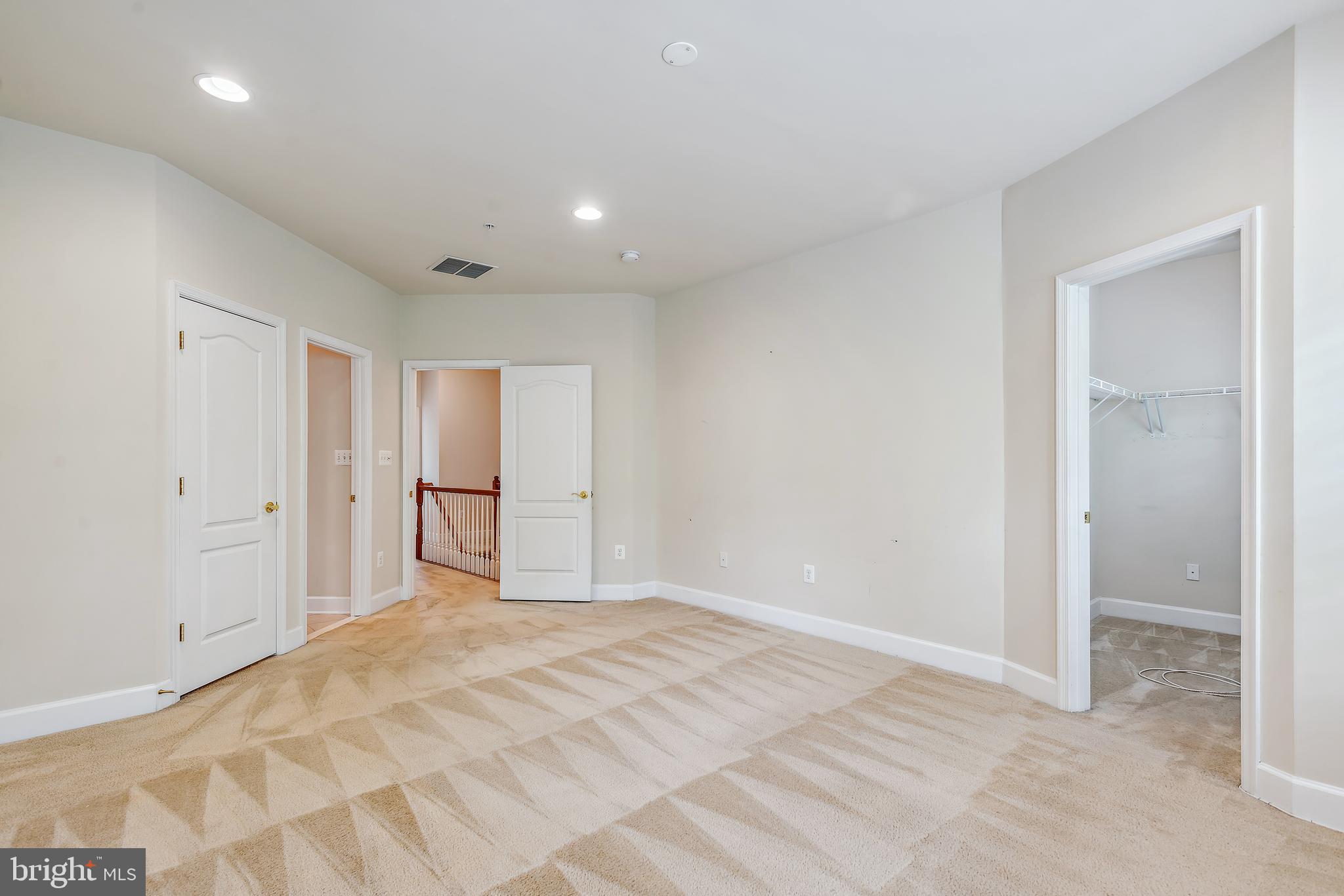 BUCKINGHAM STATION - Residential