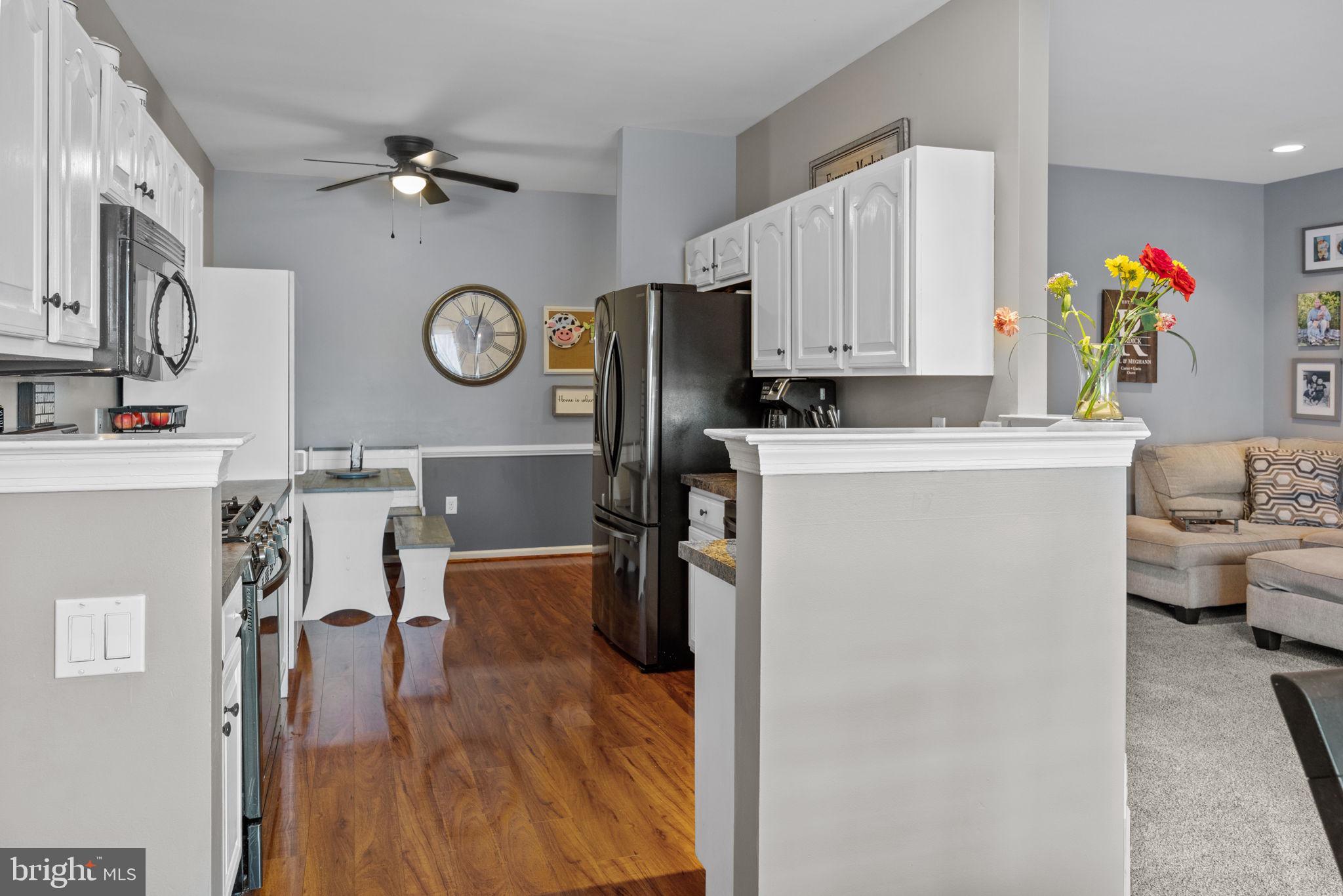 MONROE COURT - Residential