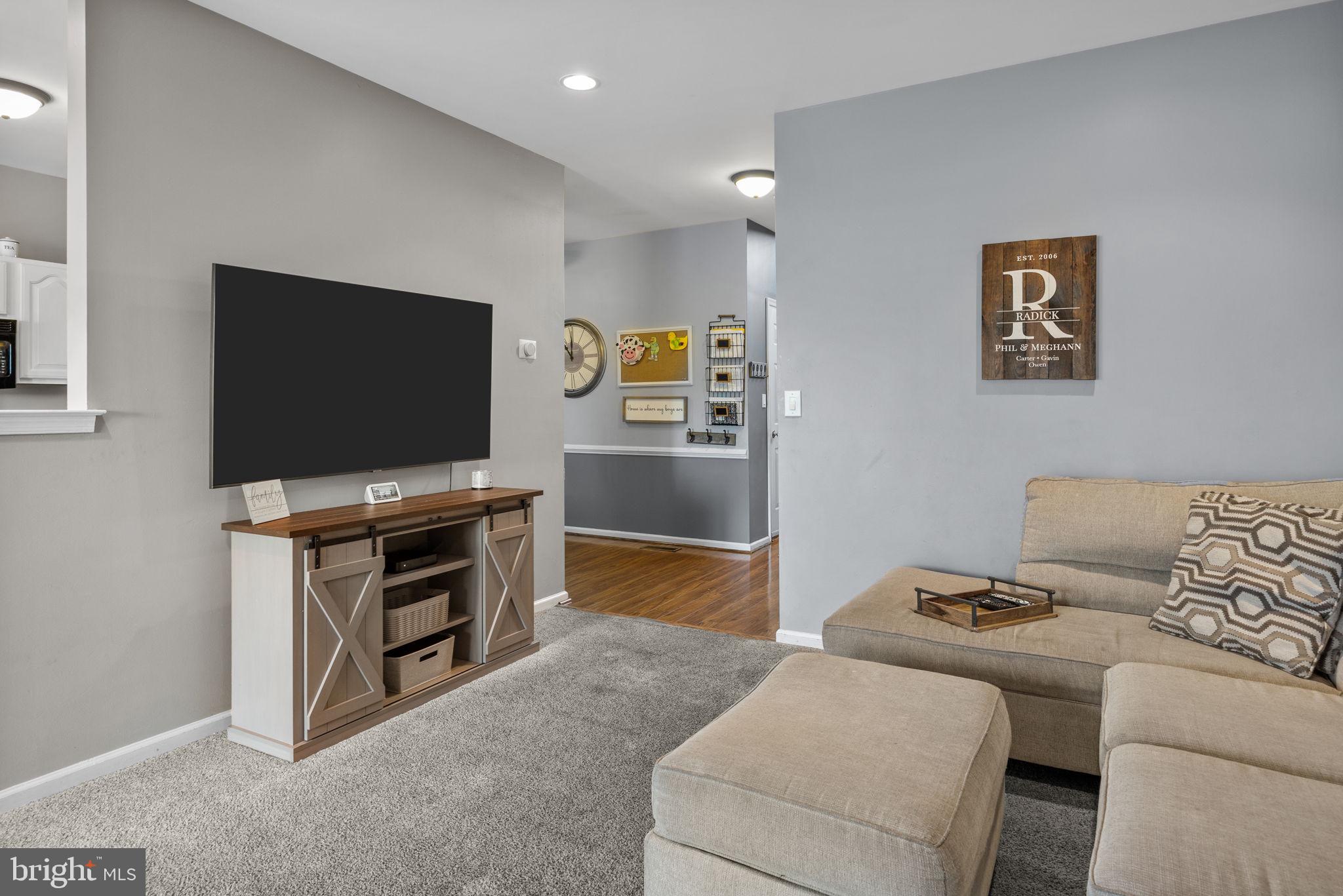 MONROE COURT - Residential