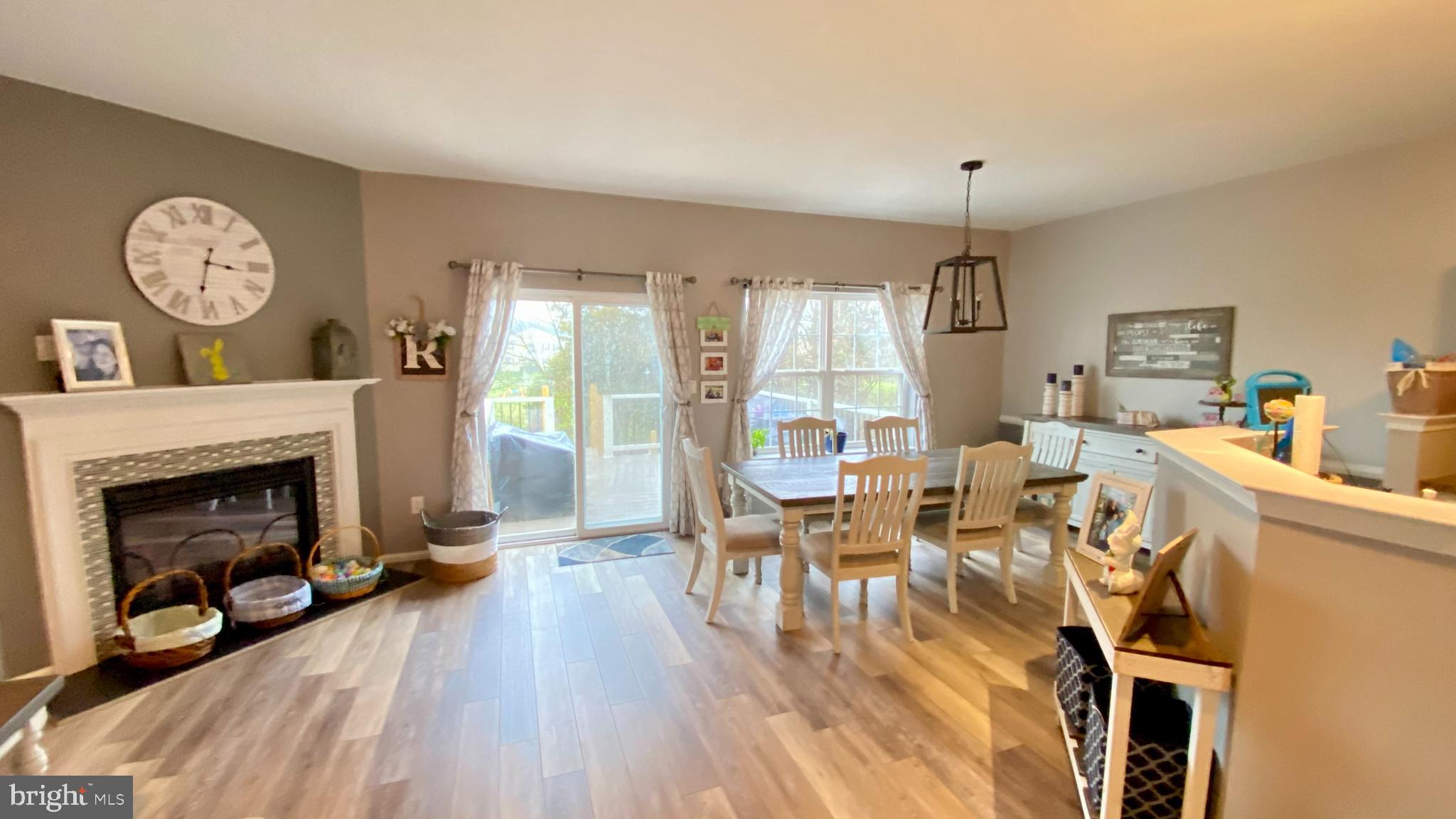 MONROE COURT - Residential