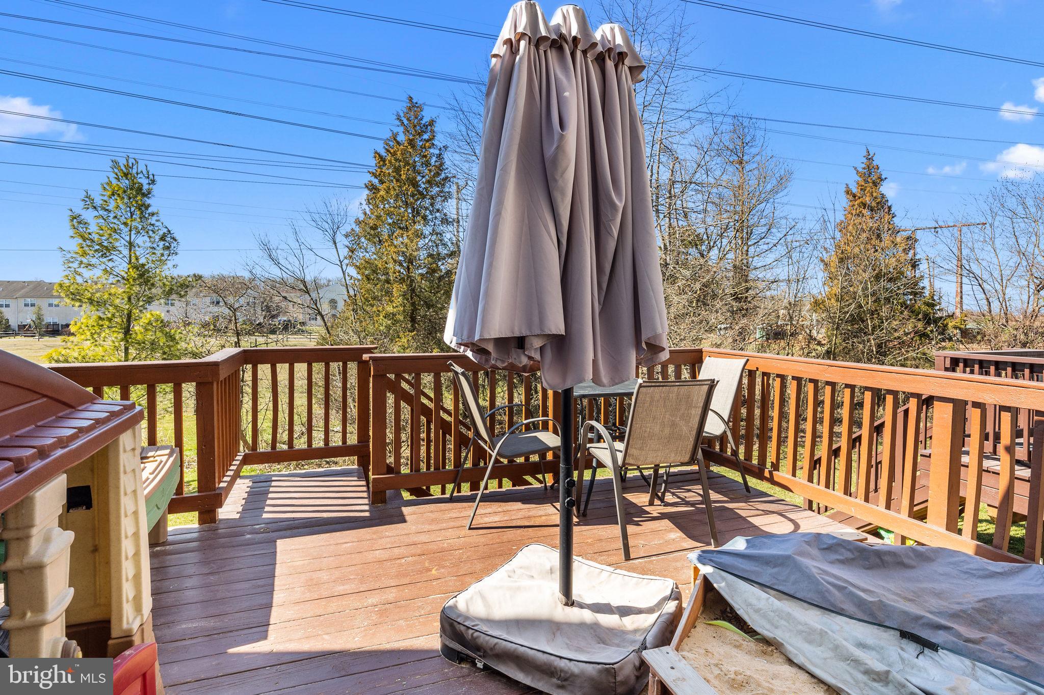 MONROE COURT - Residential