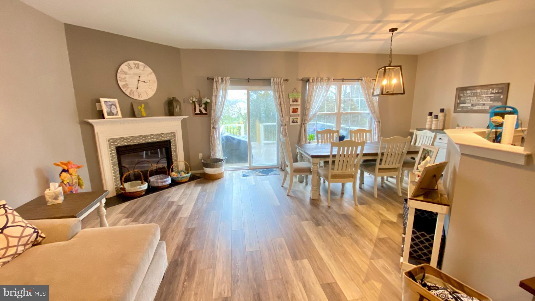 MONROE COURT - Residential