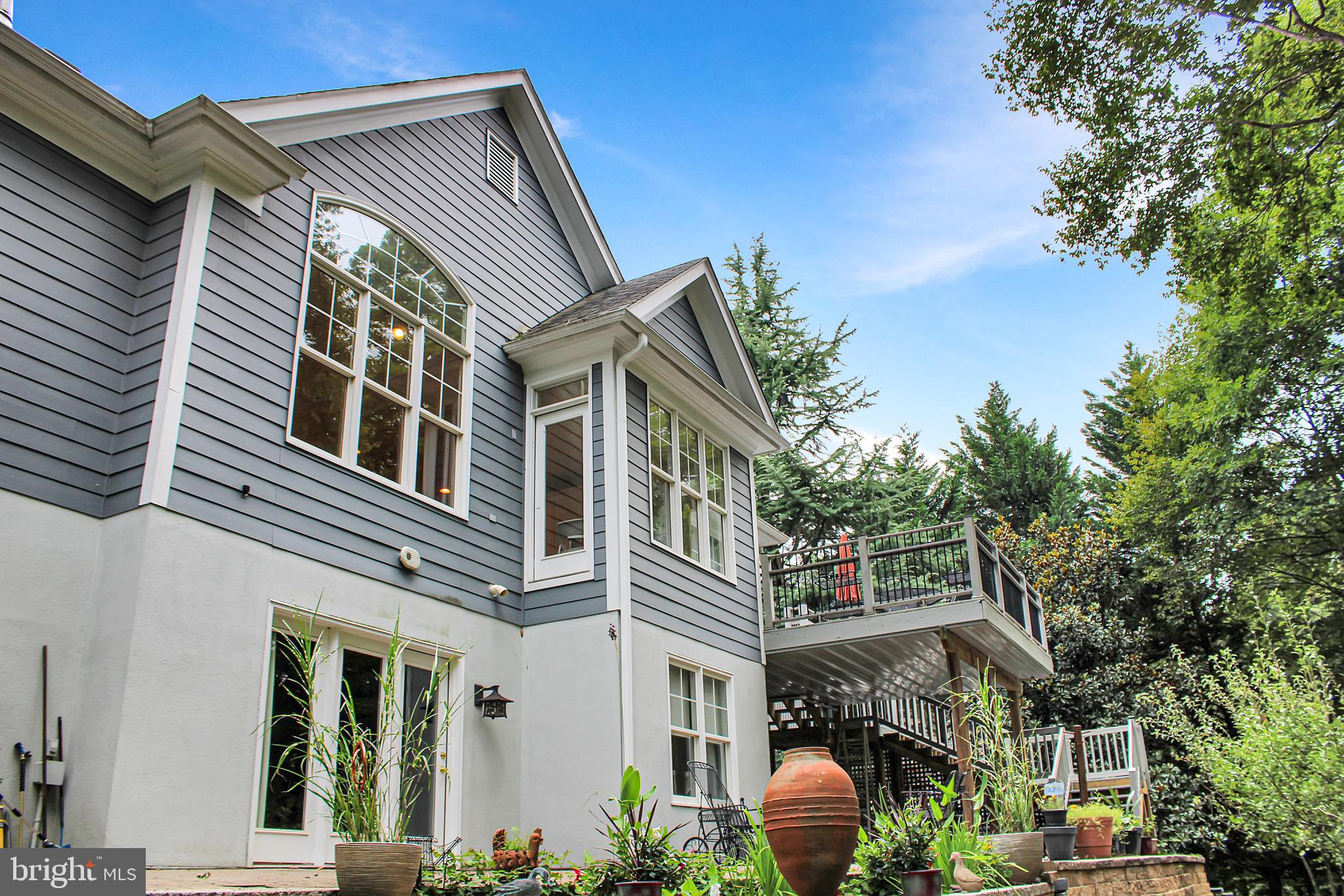 MONTGOMERY RIDGE - Residential Lease