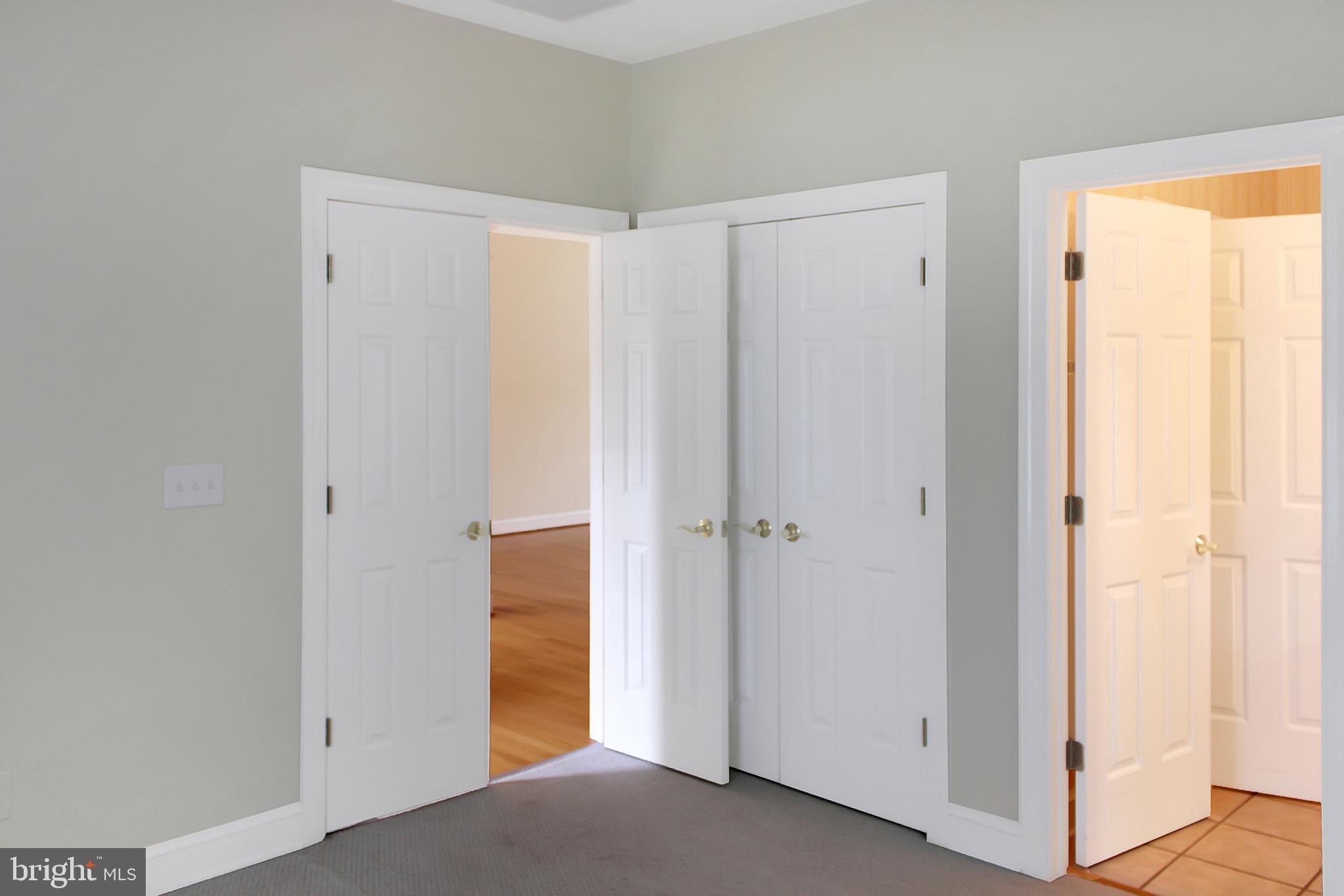 MONTGOMERY RIDGE - Residential Lease