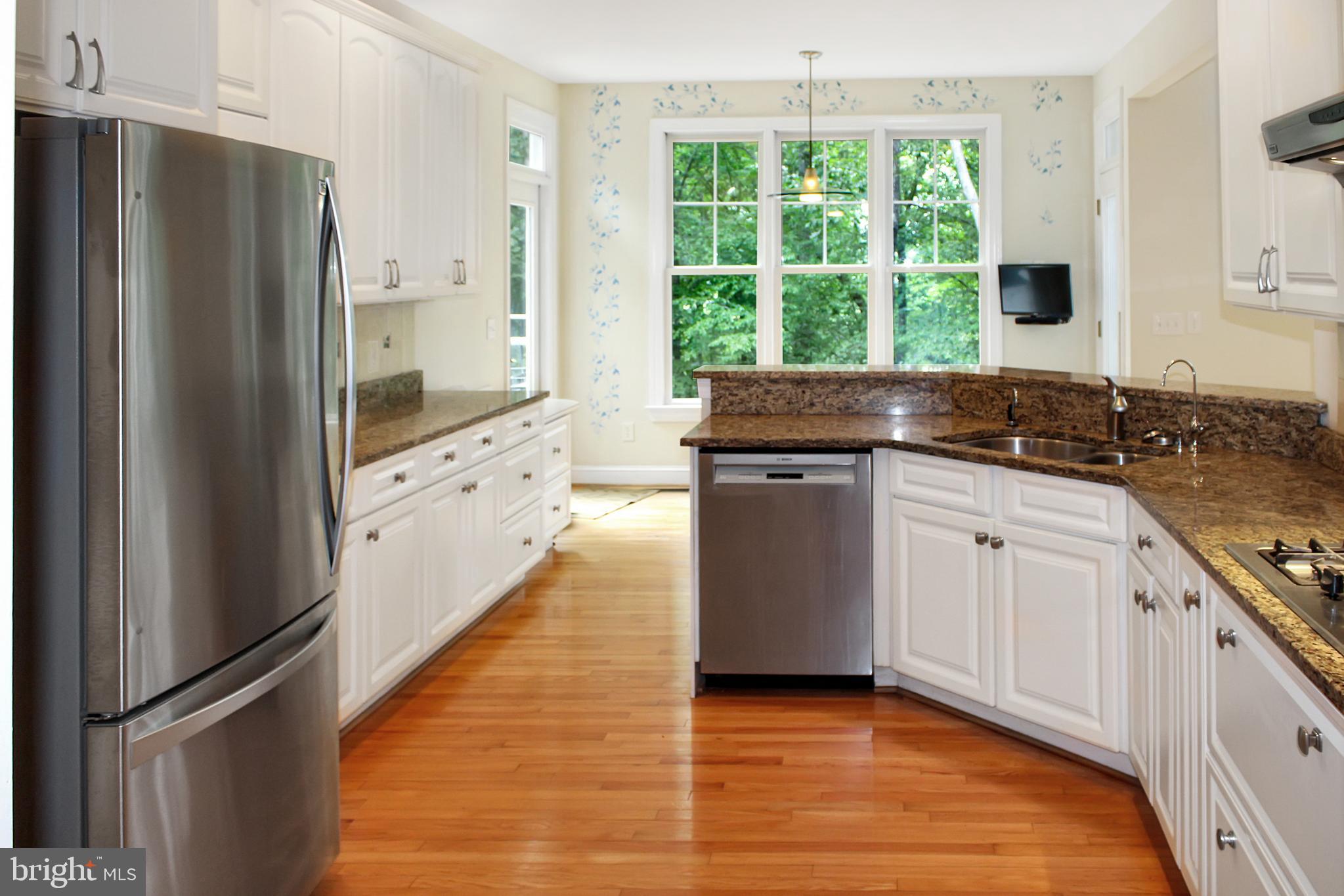 MONTGOMERY RIDGE - Residential Lease