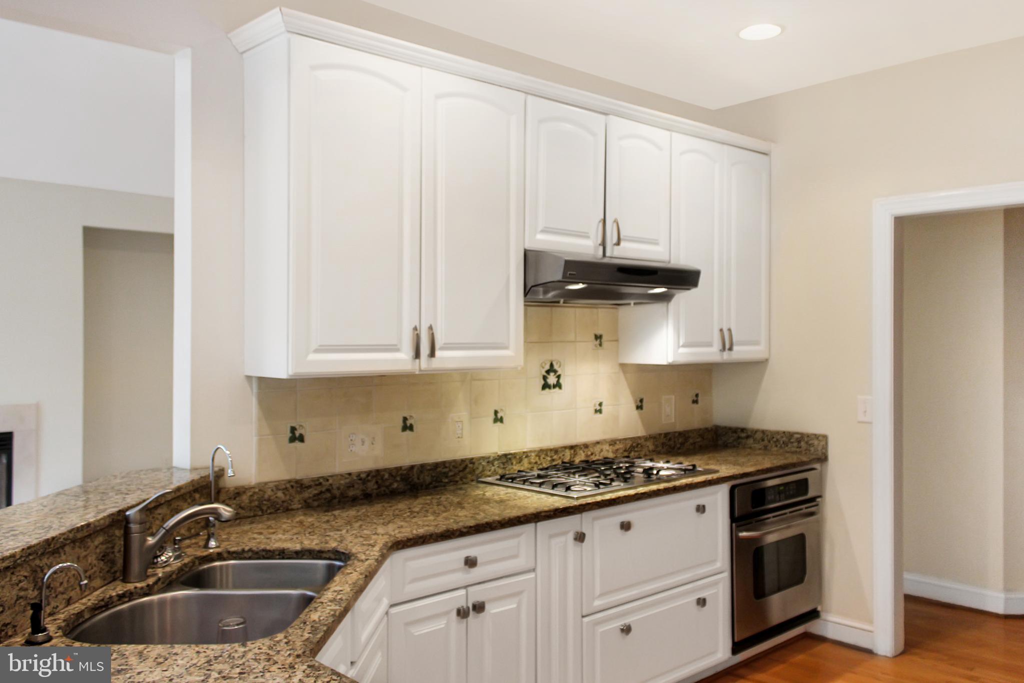 MONTGOMERY RIDGE - Residential Lease