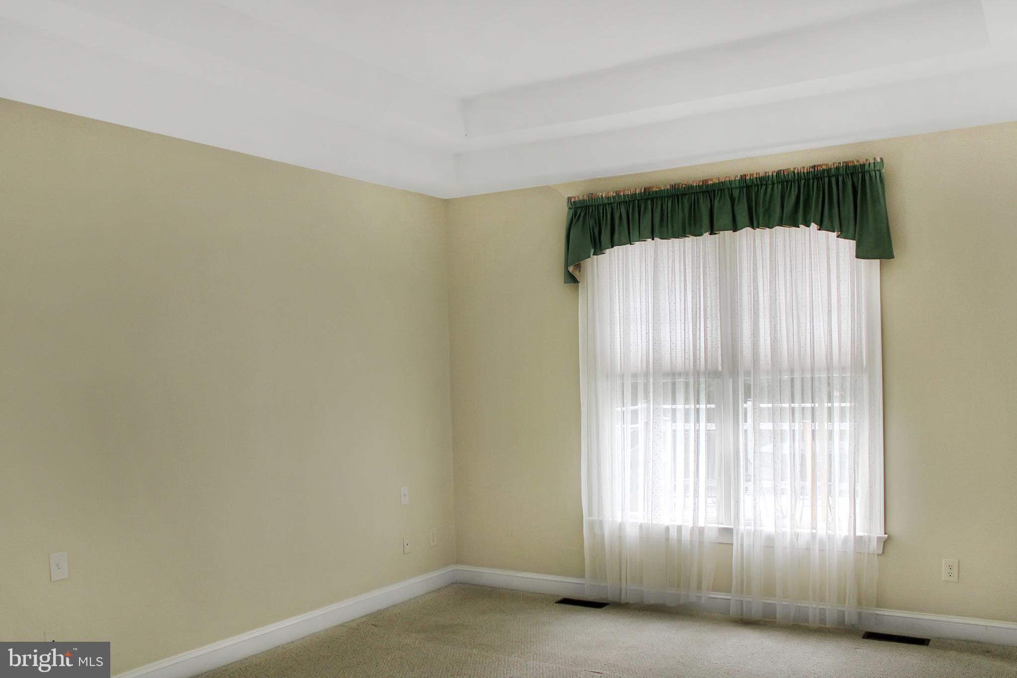 MONTGOMERY RIDGE - Residential Lease