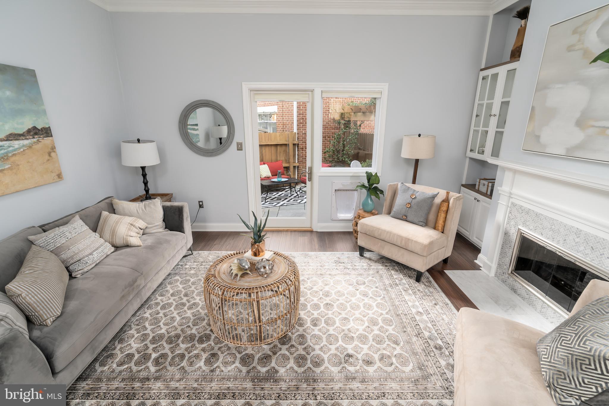 OLD TOWN ALEXANDRIA - Residential Lease