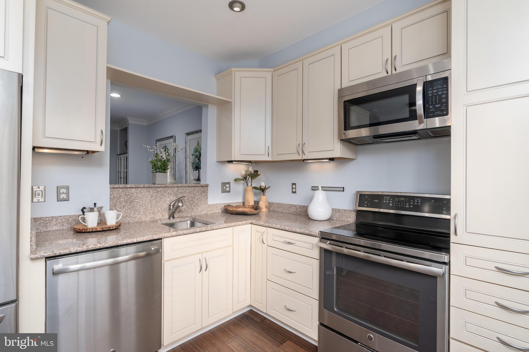 OLD TOWN ALEXANDRIA - Residential Lease