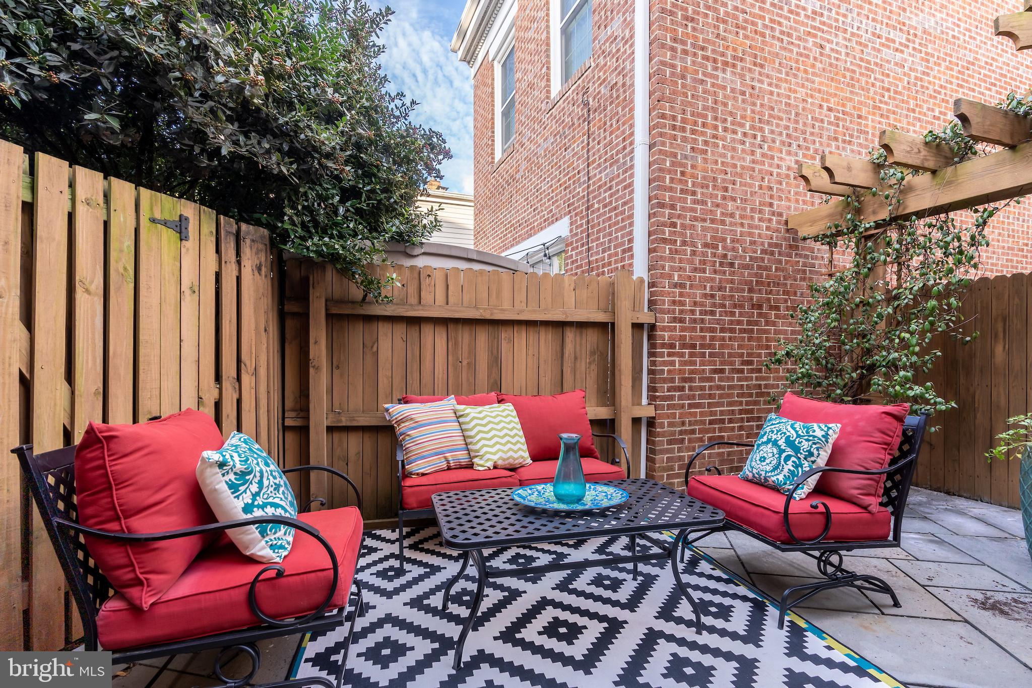 OLD TOWN ALEXANDRIA - Residential Lease