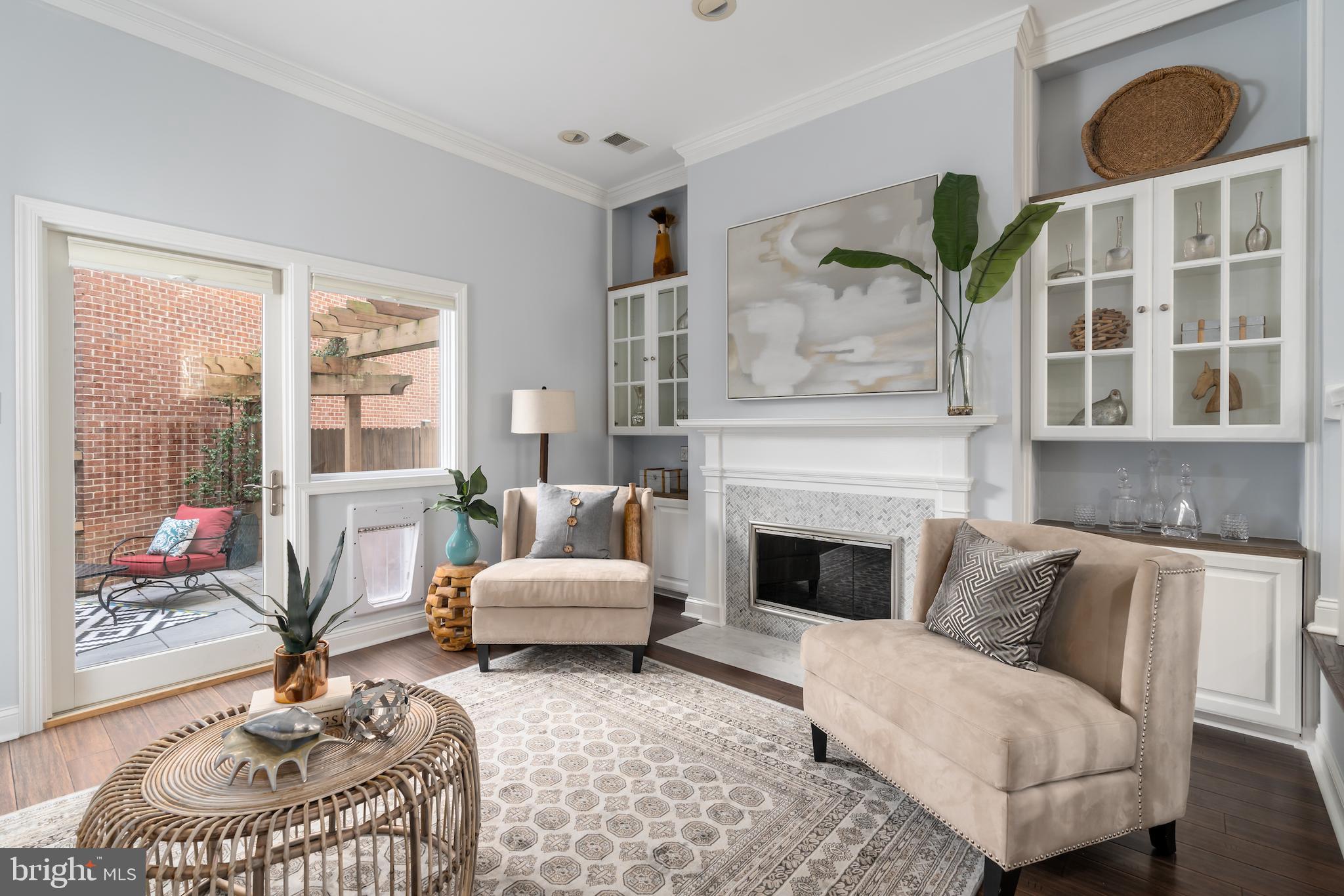 OLD TOWN ALEXANDRIA - Residential Lease