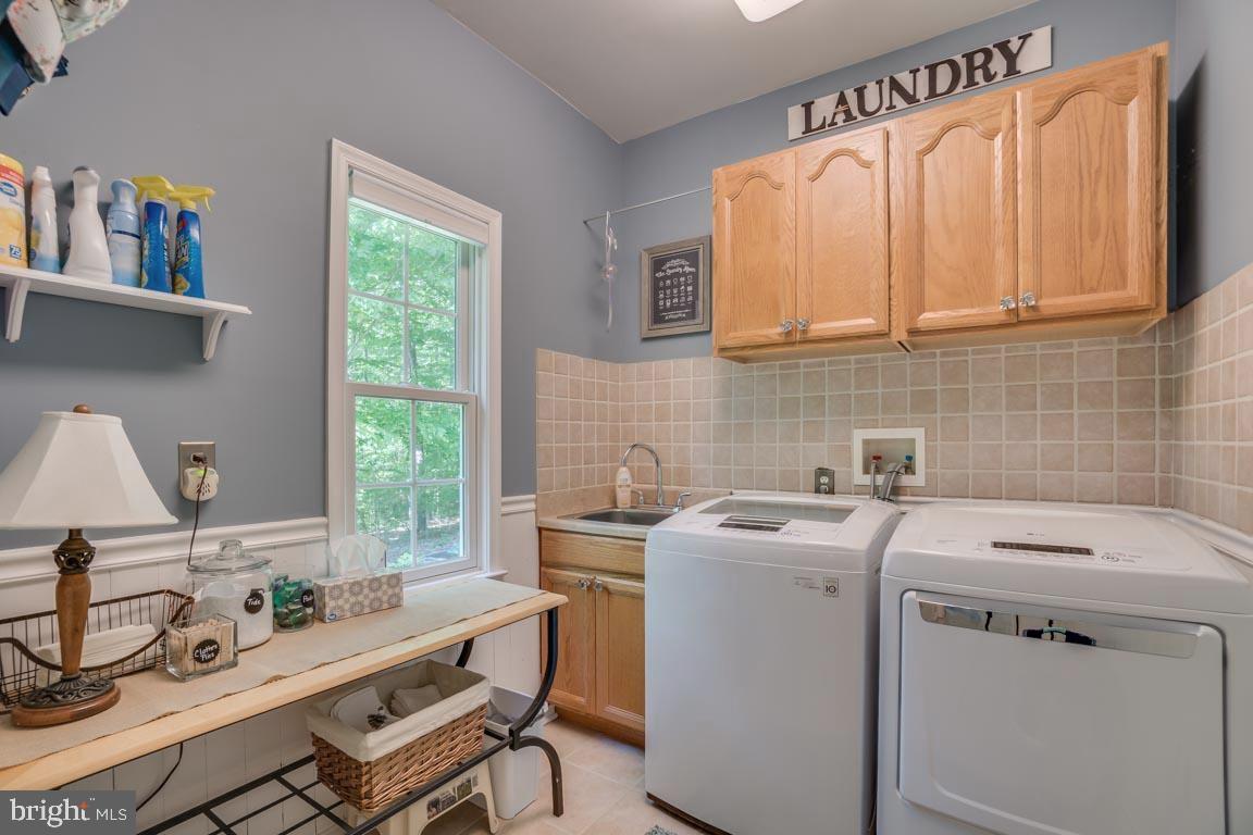 HOLLY CORNER ESTATES - Residential