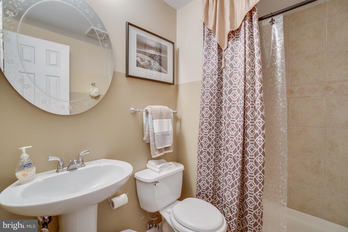 HOLLY CORNER ESTATES - Residential