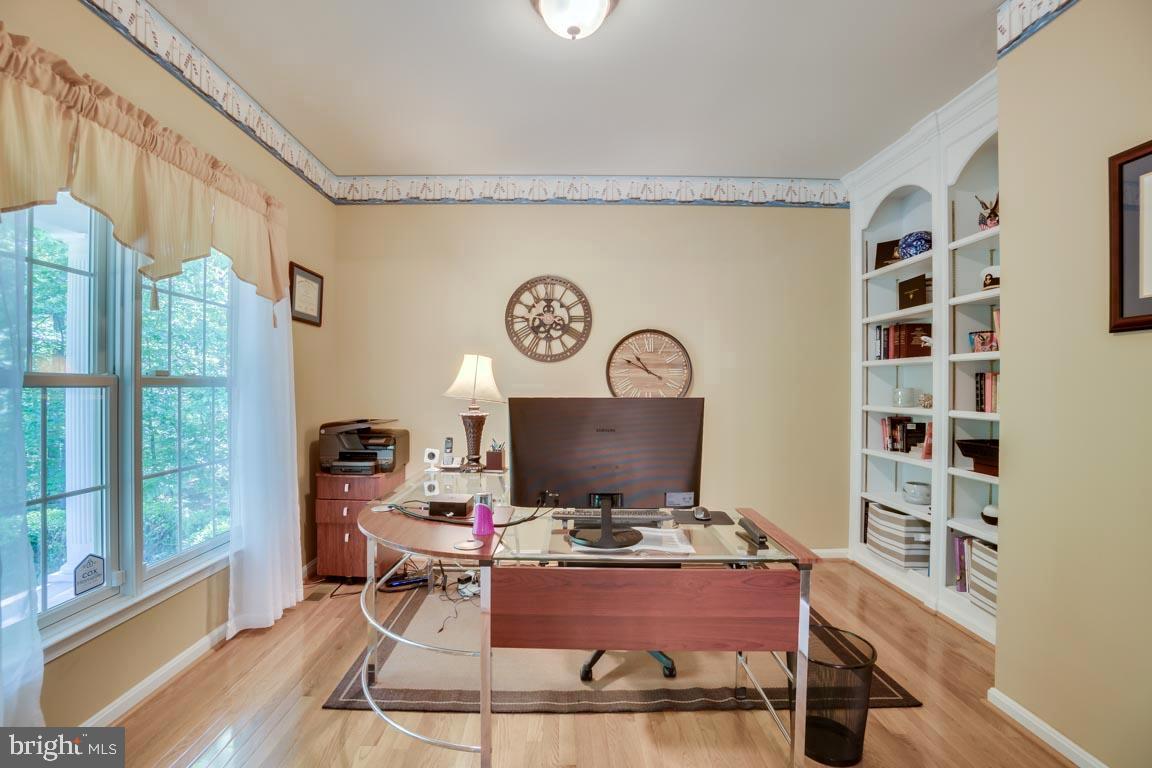 HOLLY CORNER ESTATES - Residential
