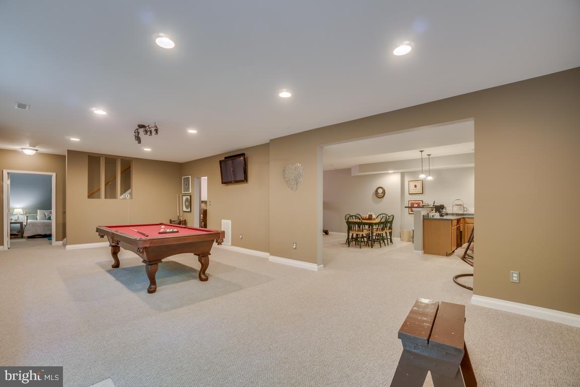 HOLLY CORNER ESTATES - Residential