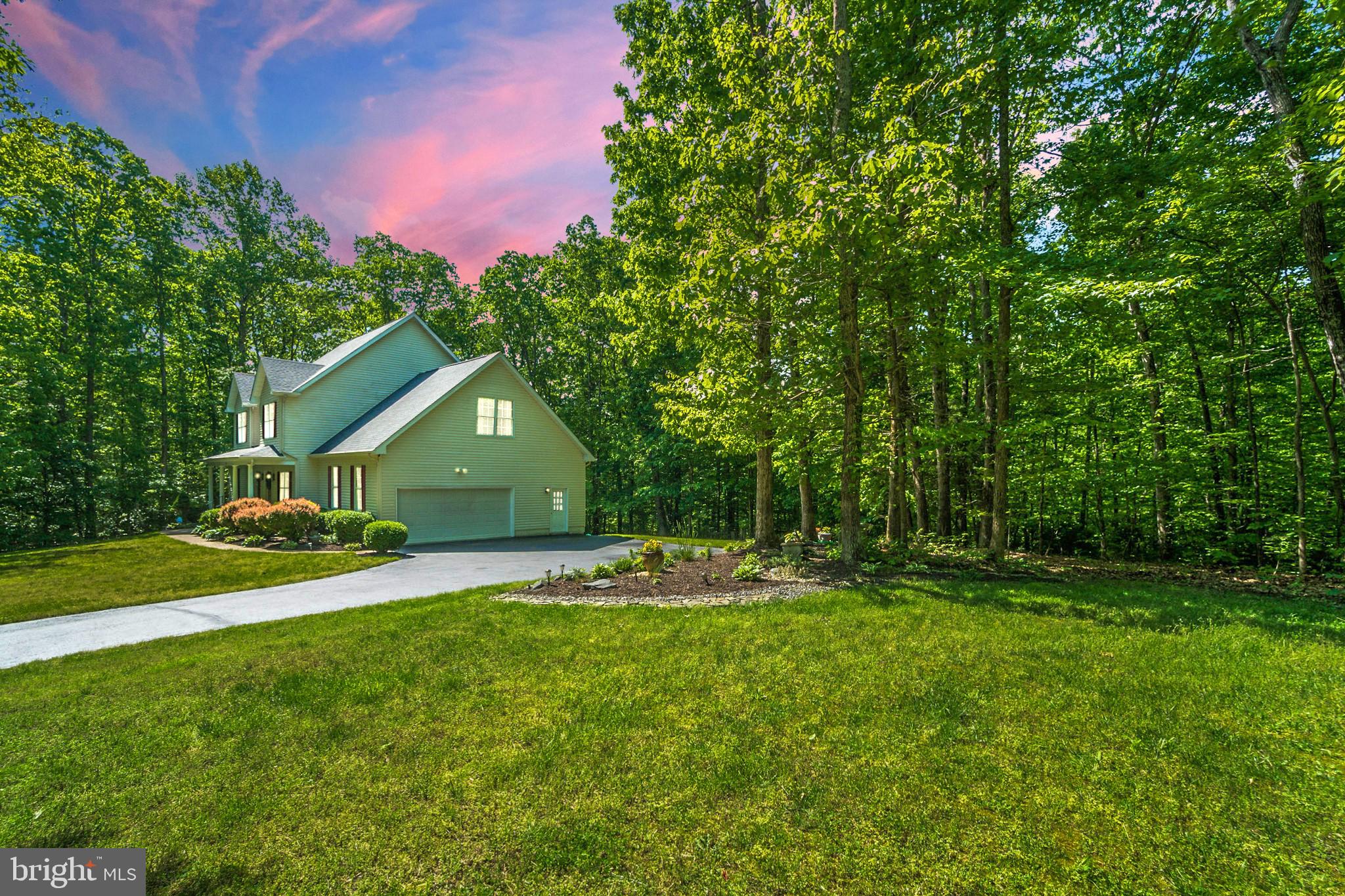 HOLLY CORNER ESTATES - Residential
