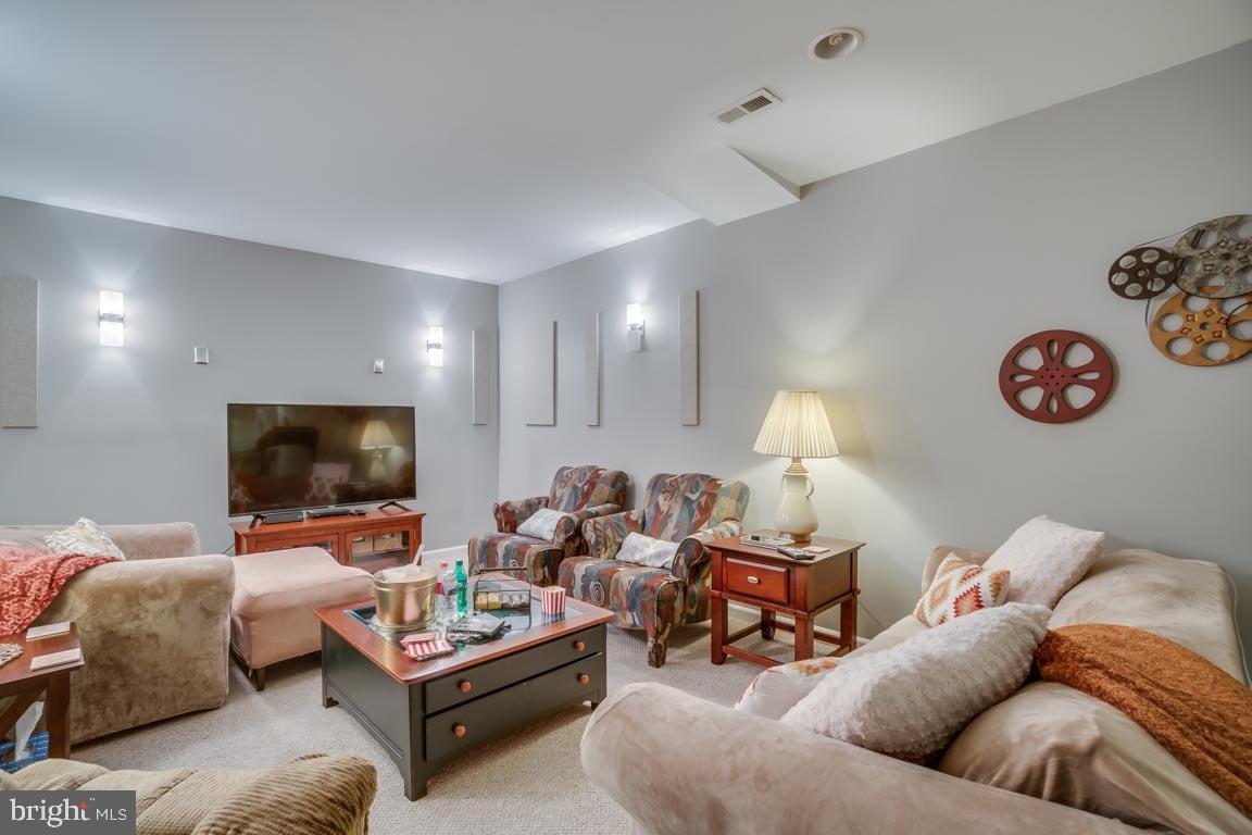 HOLLY CORNER ESTATES - Residential
