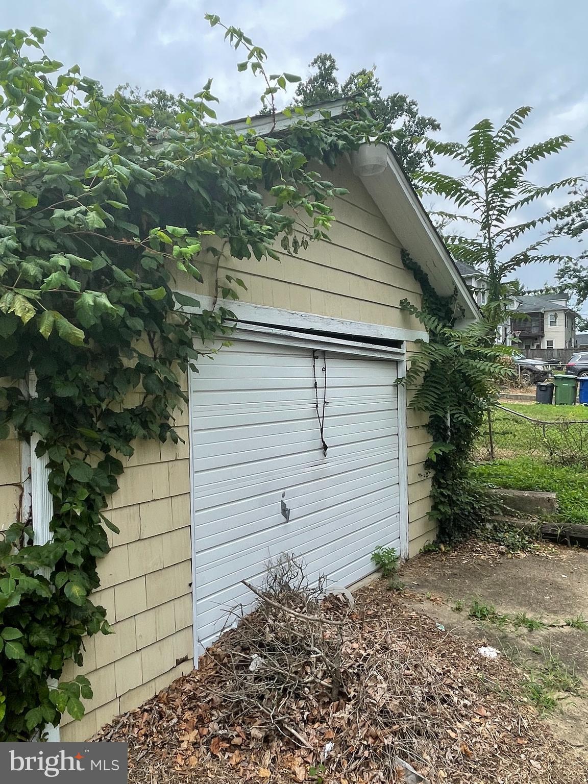 HOWARD PARK - Residential