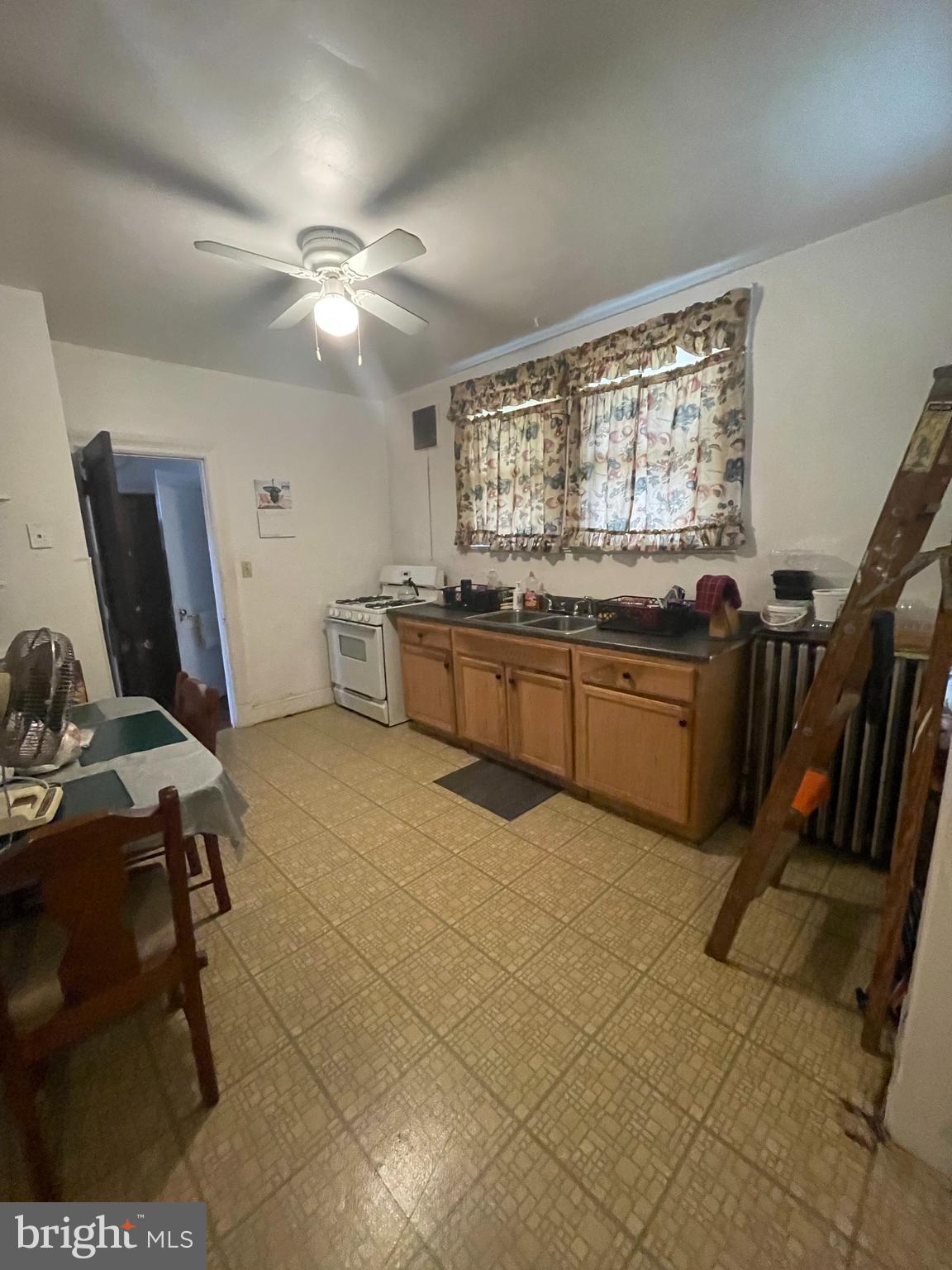 HOWARD PARK - Residential