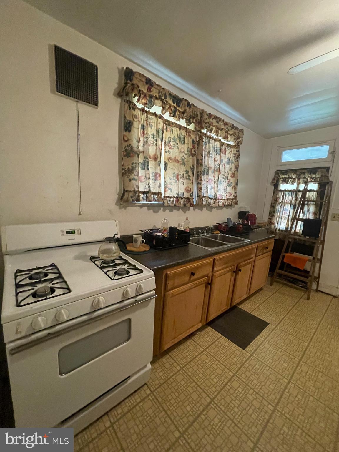 HOWARD PARK - Residential