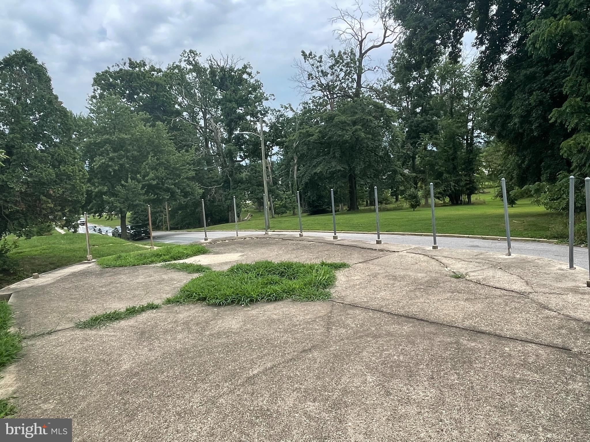 HOWARD PARK - Residential