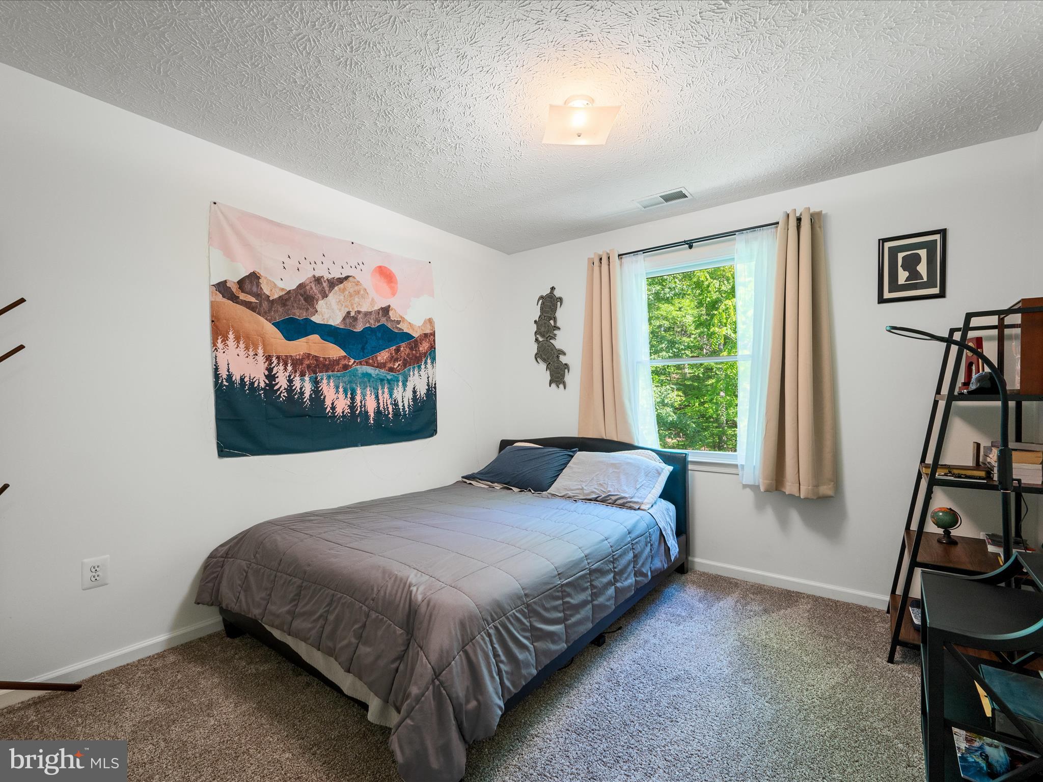 LAKE HOLIDAY ESTATES - Residential