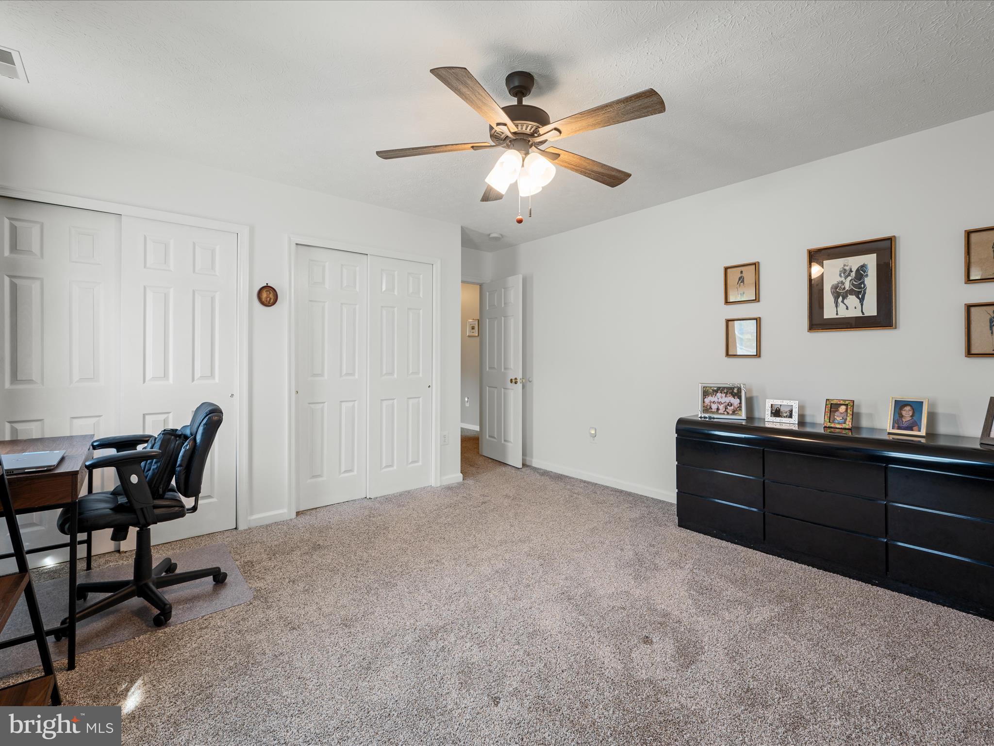 LAKE HOLIDAY ESTATES - Residential