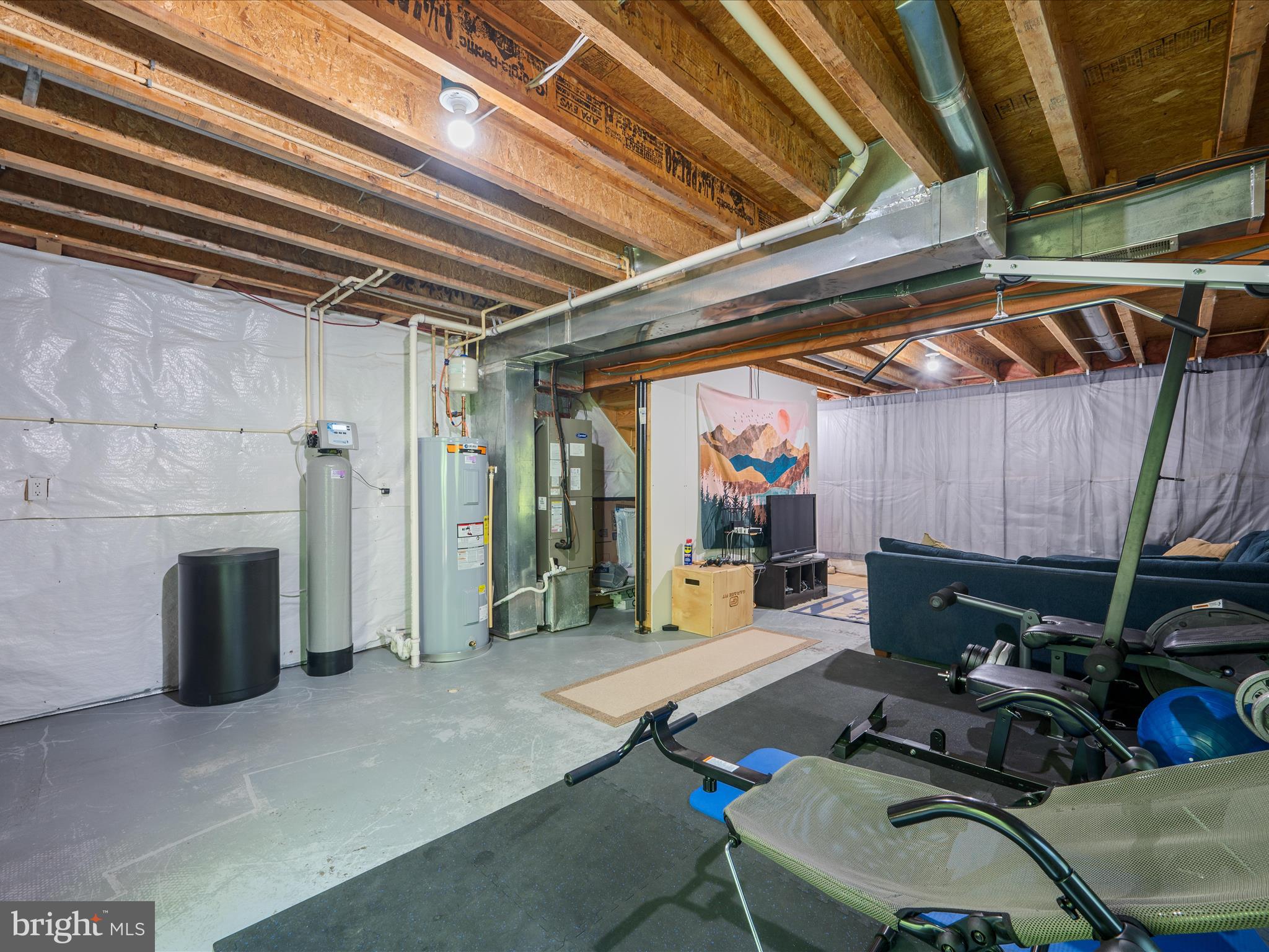 LAKE HOLIDAY ESTATES - Residential