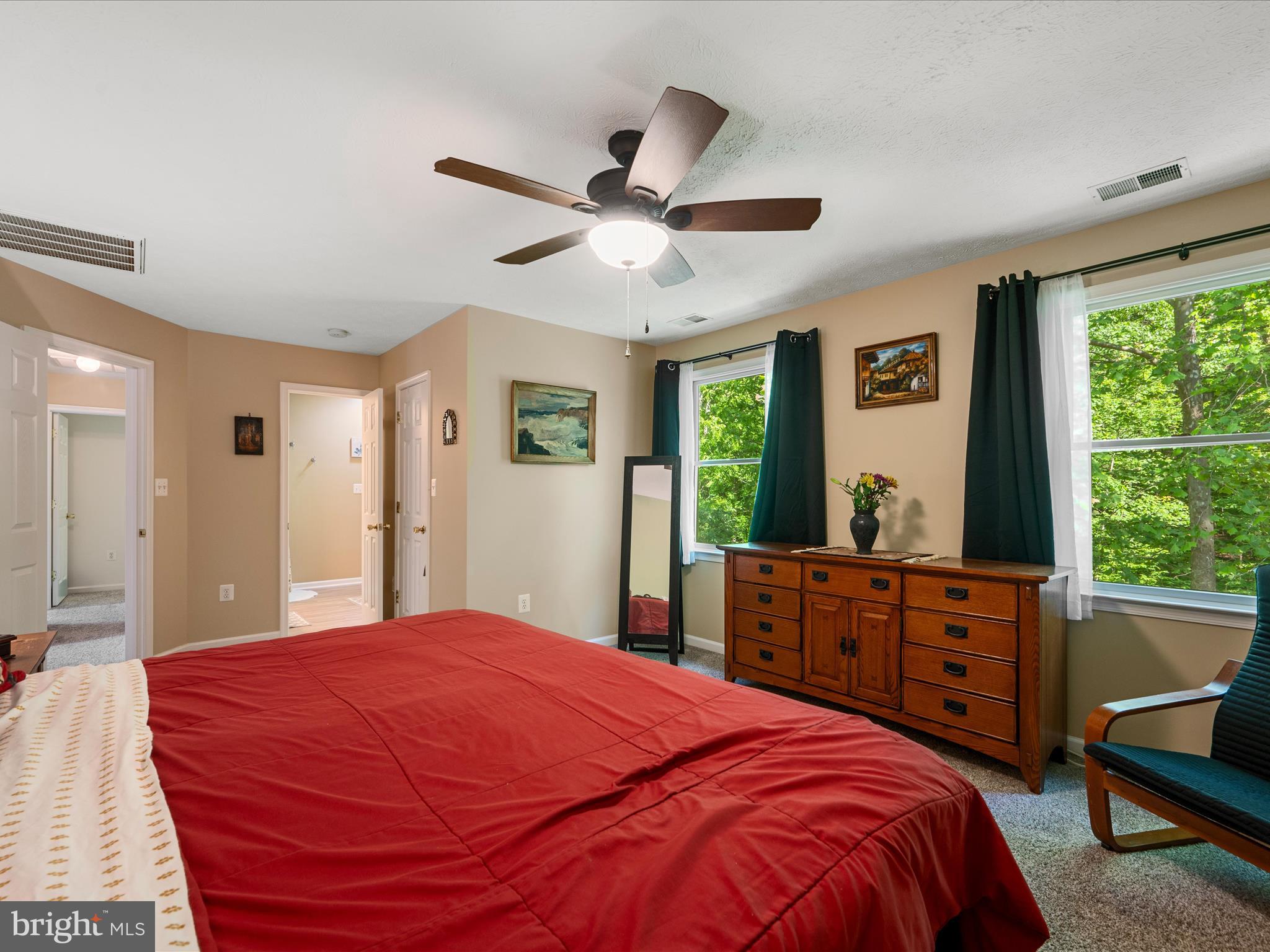 LAKE HOLIDAY ESTATES - Residential