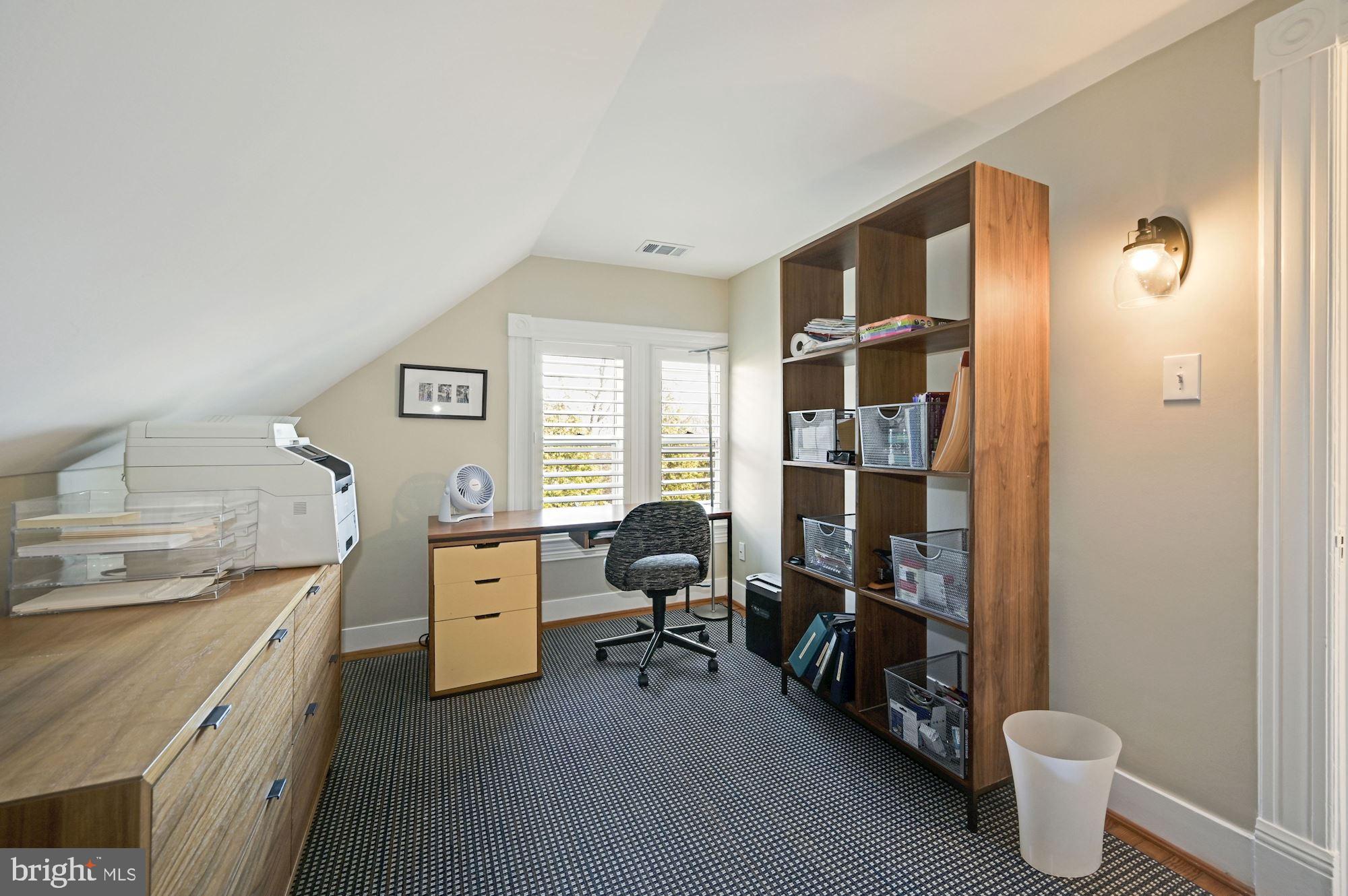 CLEVELAND PARK - Residential