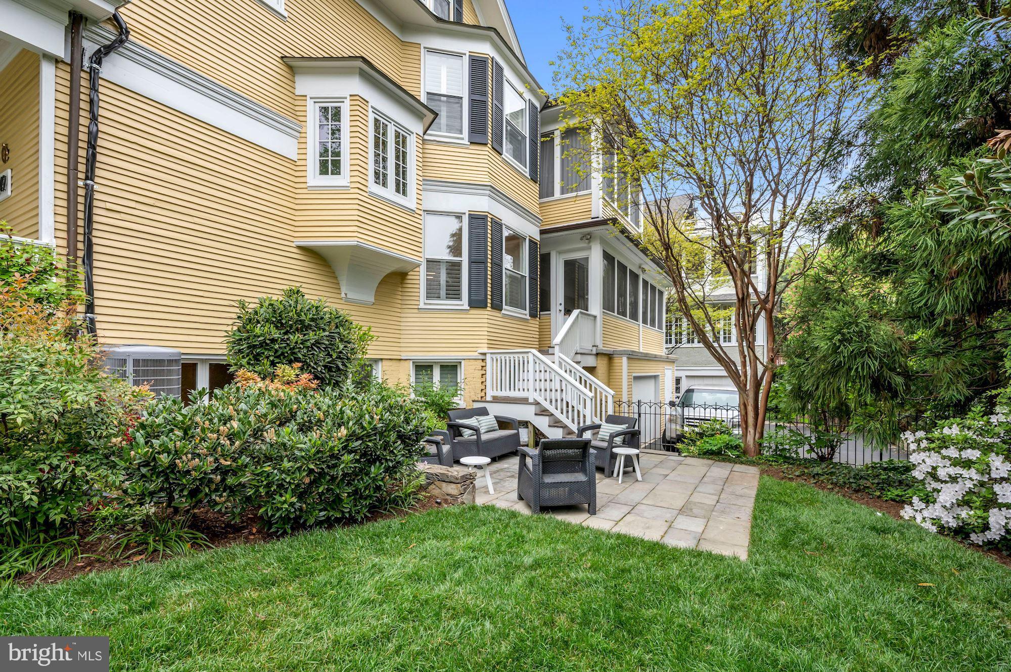 CLEVELAND PARK - Residential