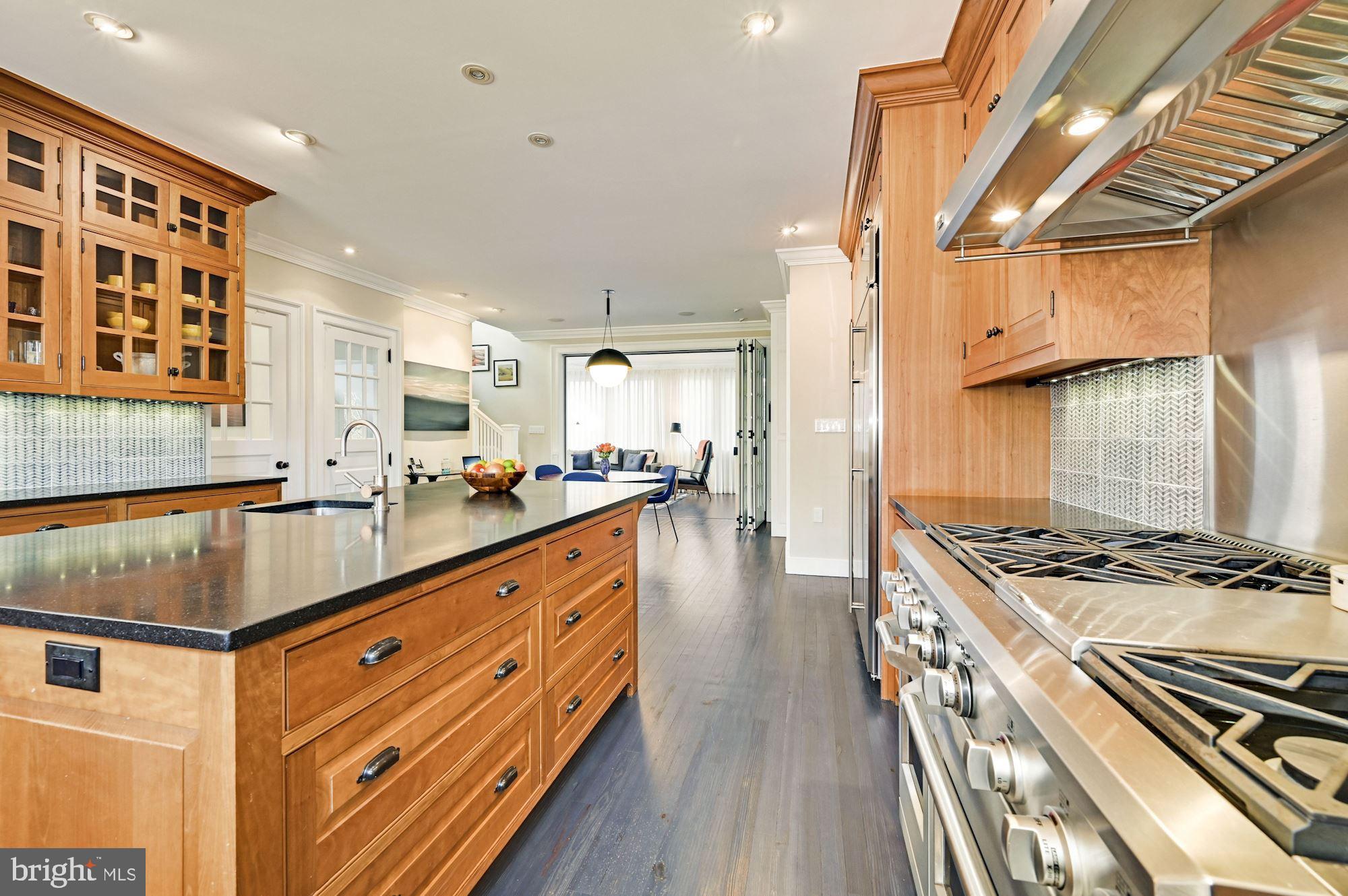 CLEVELAND PARK - Residential