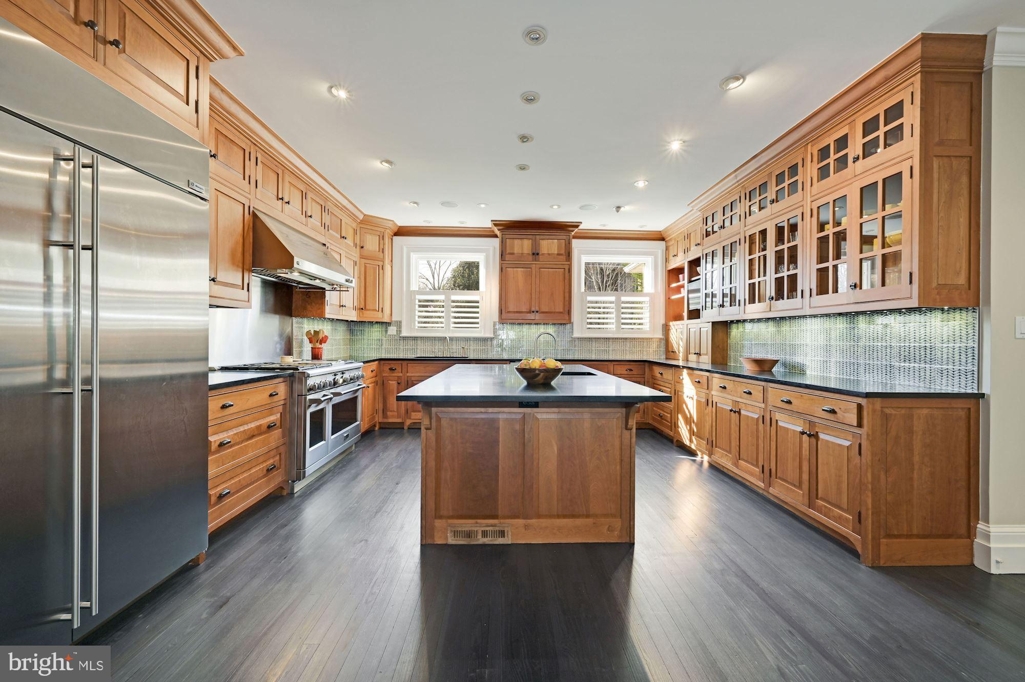 CLEVELAND PARK - Residential