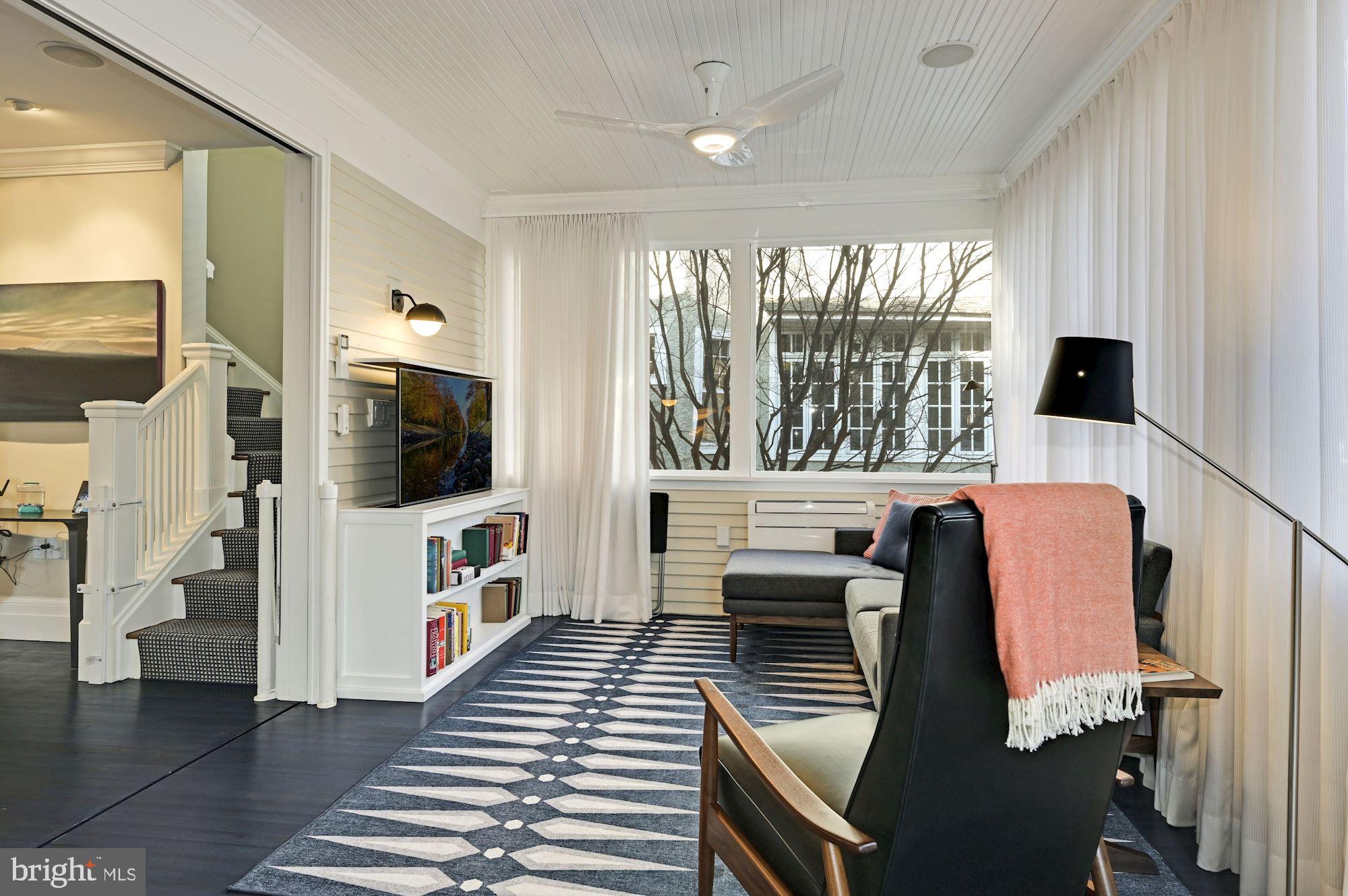 CLEVELAND PARK - Residential