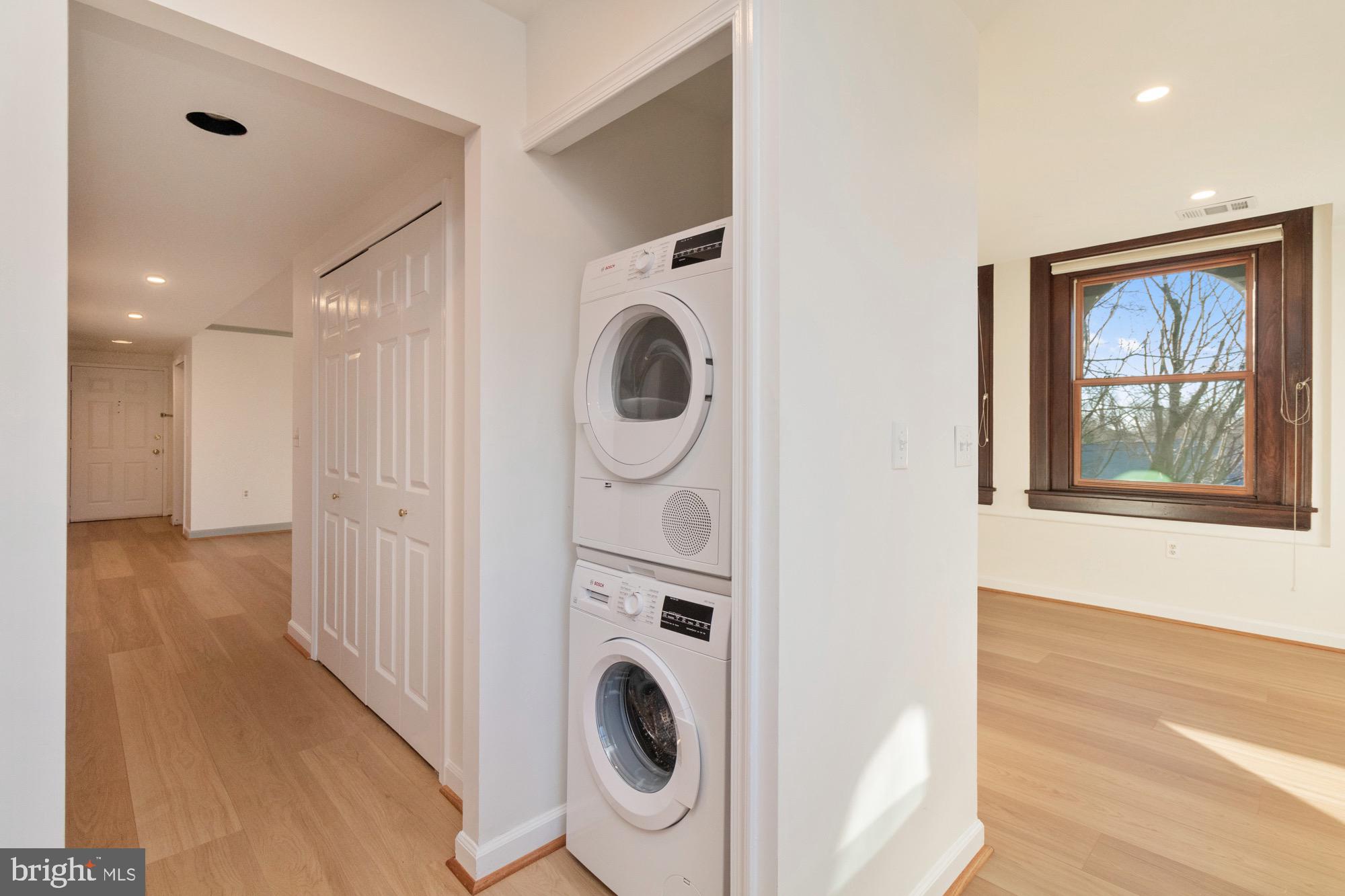 ROLAND PARK - Residential Lease