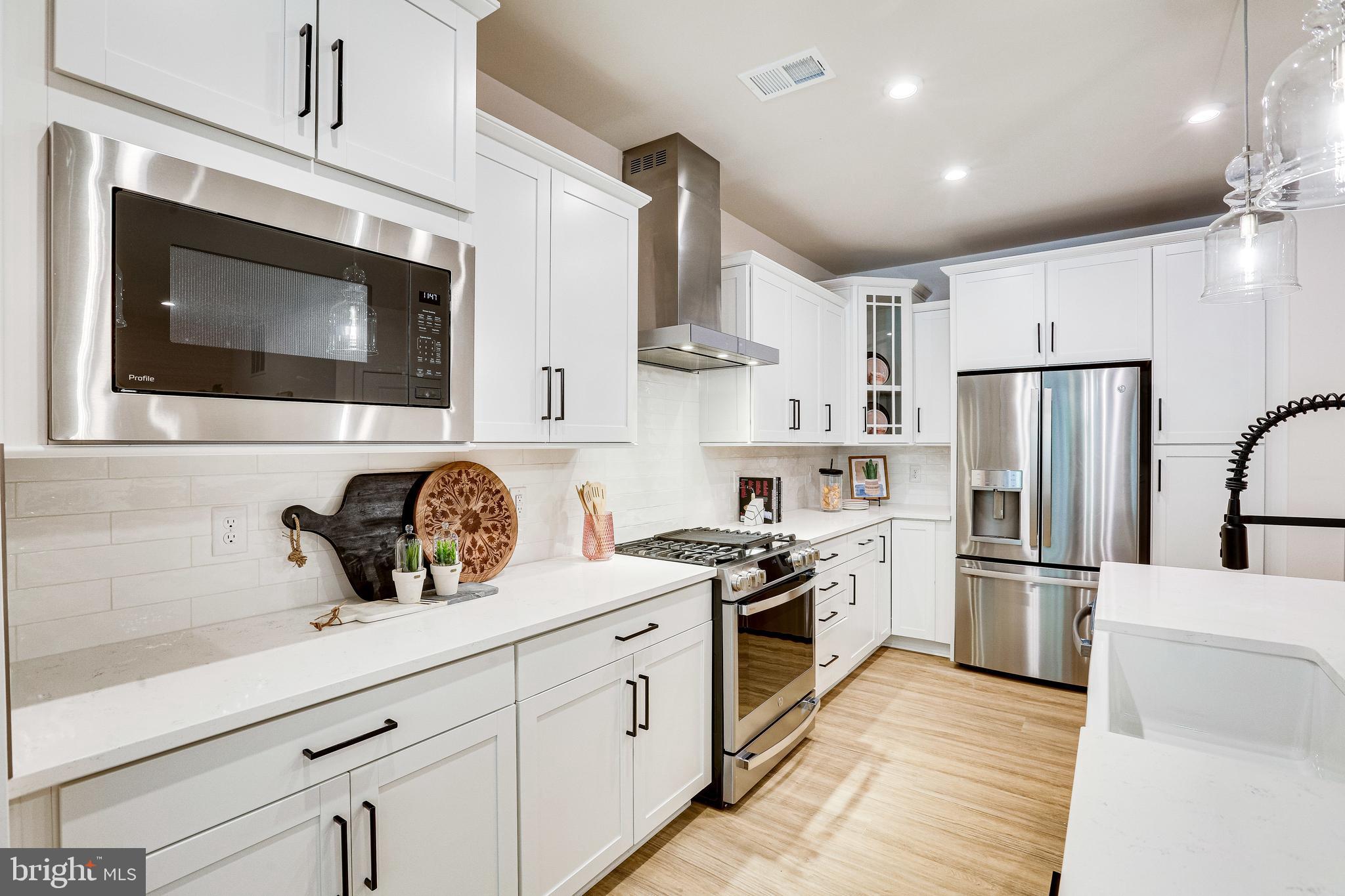 WAXPOOL CROSSING - Residential