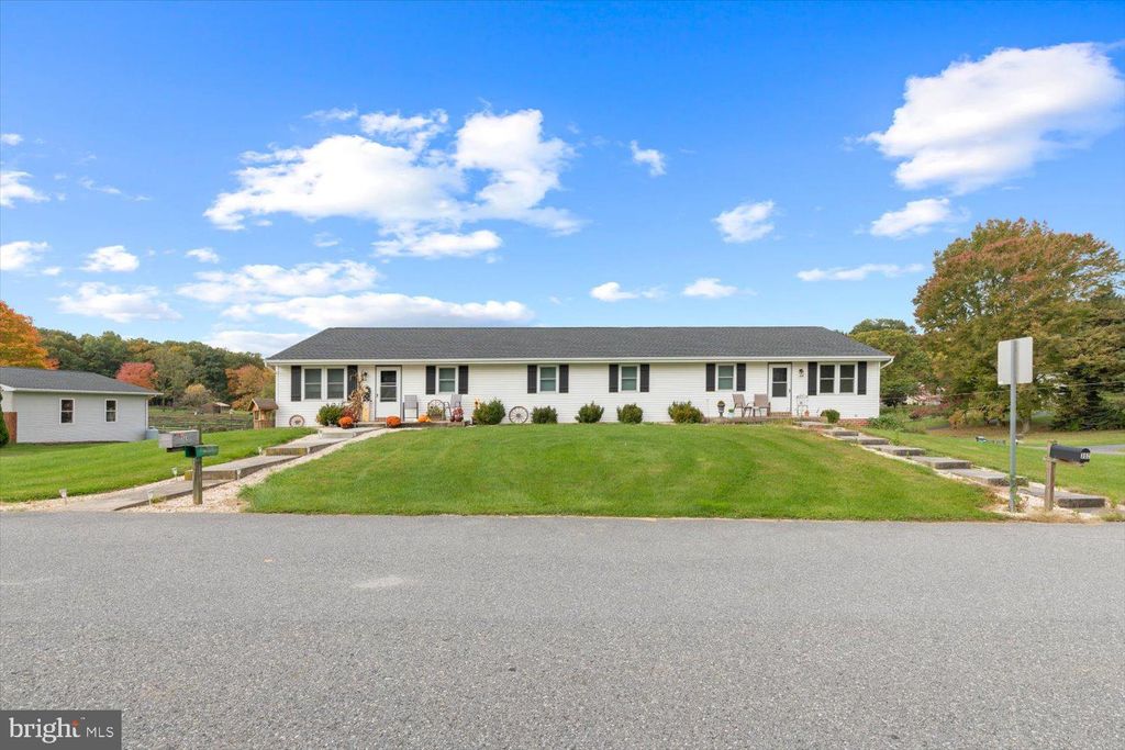 Photo of 302 FAITH AVE, ELIZABETHTOWN, PA 17022 (MLS # PALA2042682)