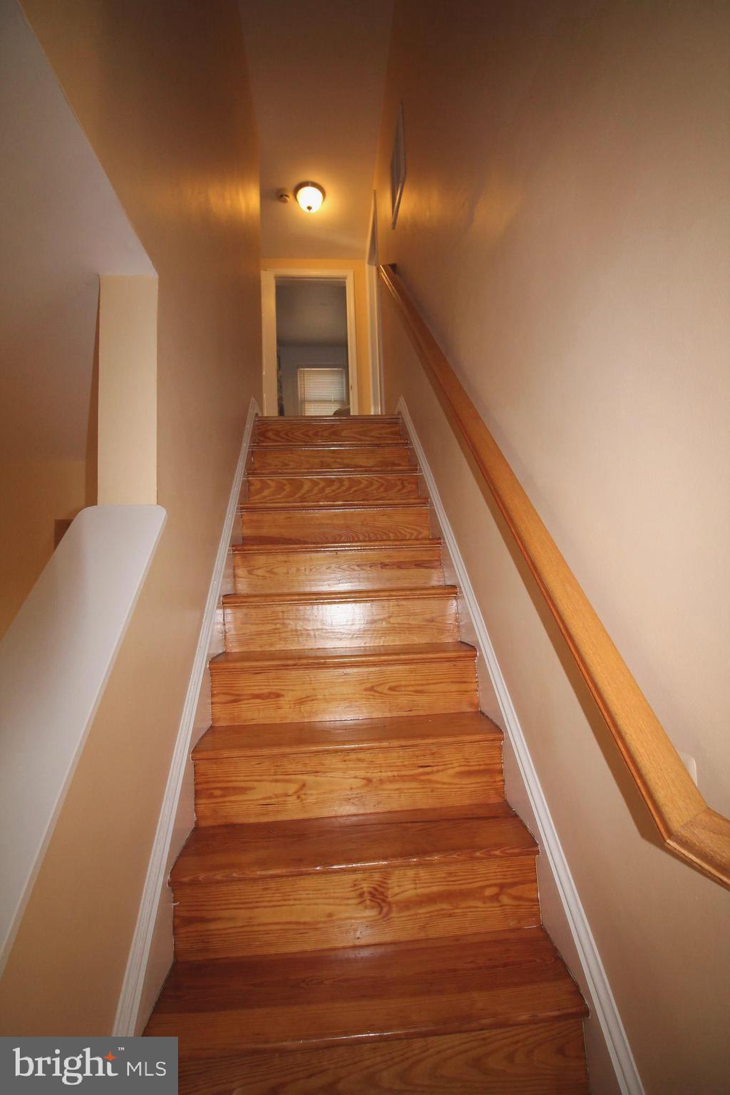 CHRIS MAR MANOR - Residential