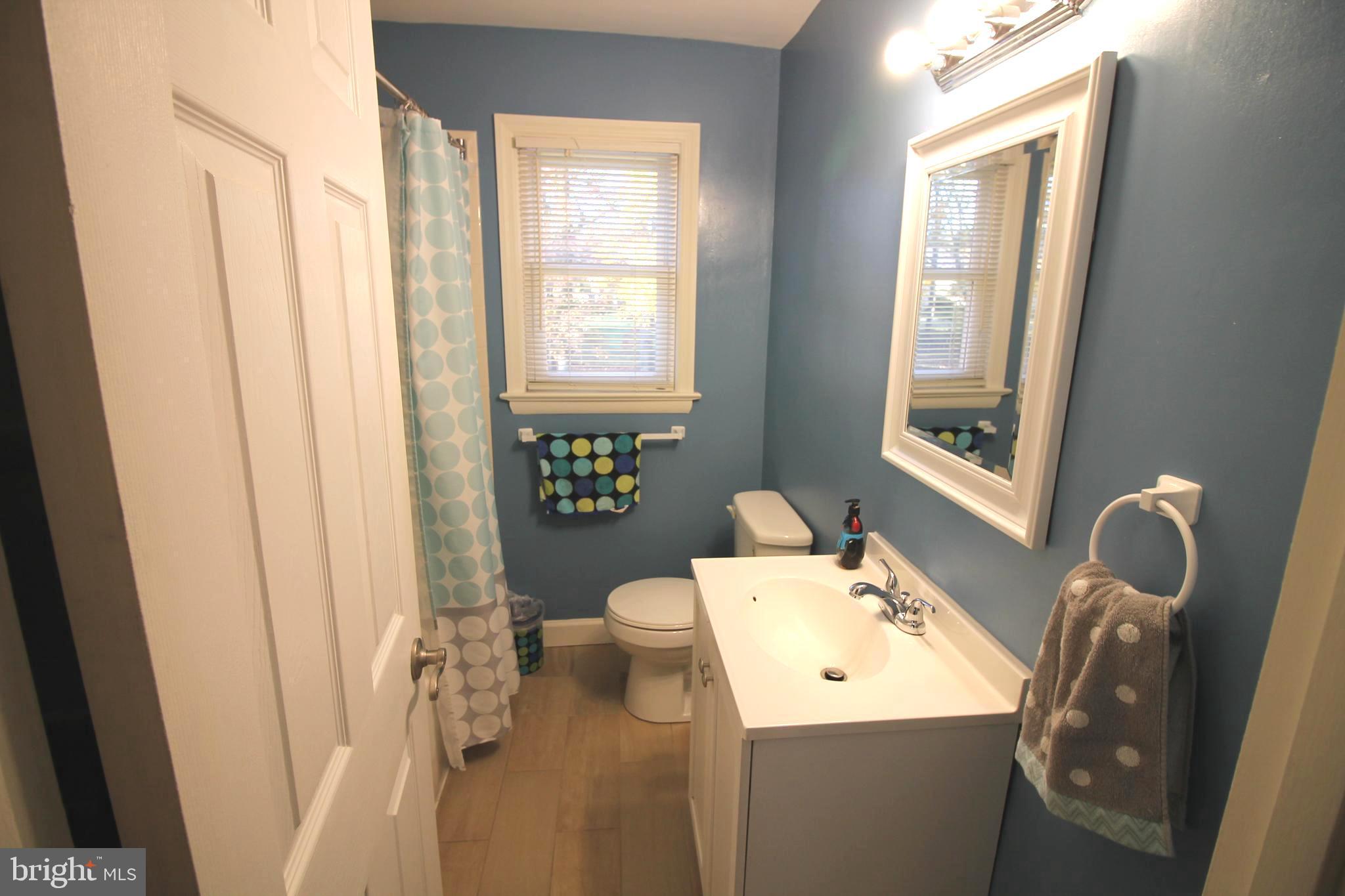 CHRIS MAR MANOR - Residential