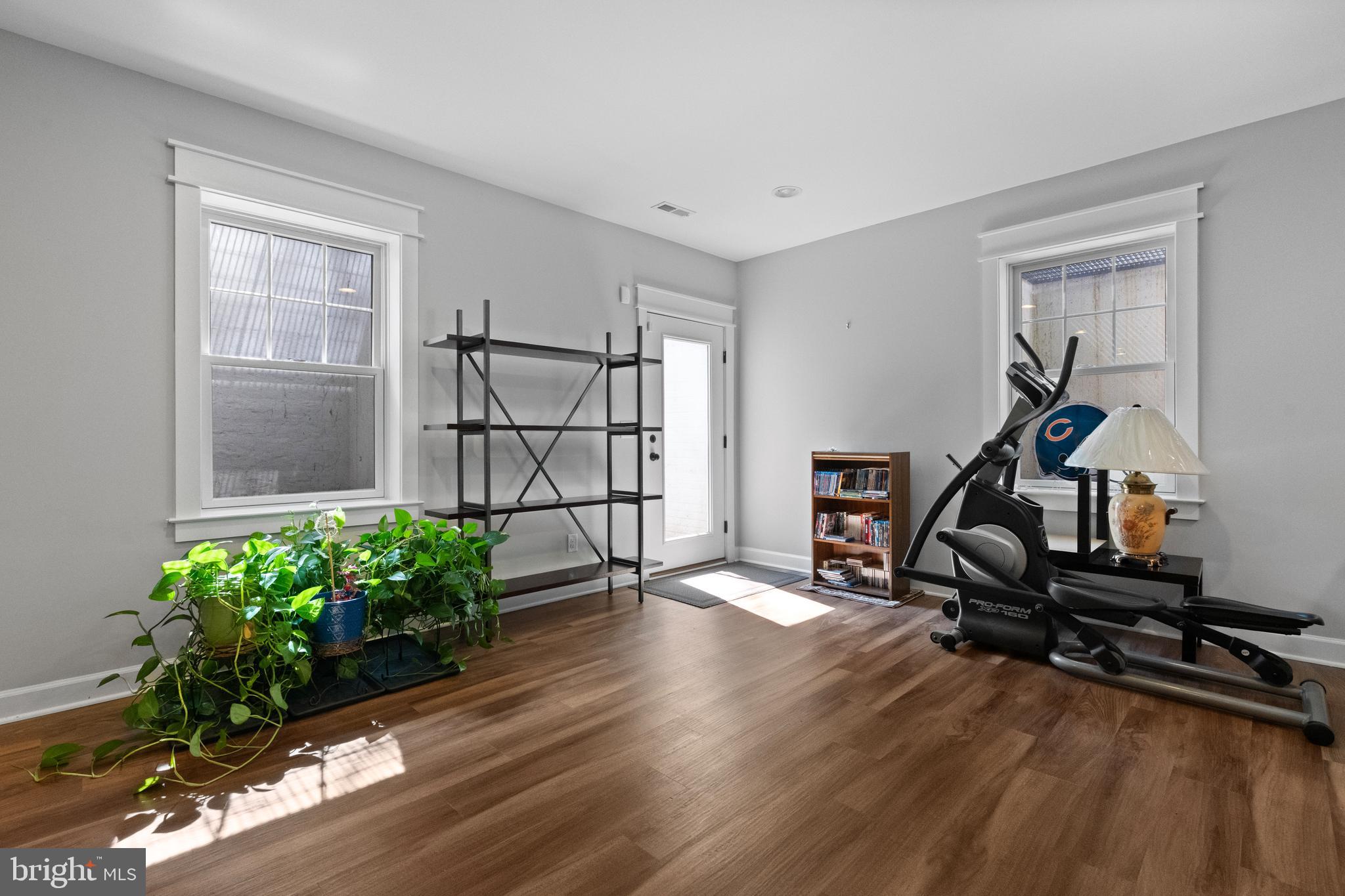 DANA HEIGHTS - Residential