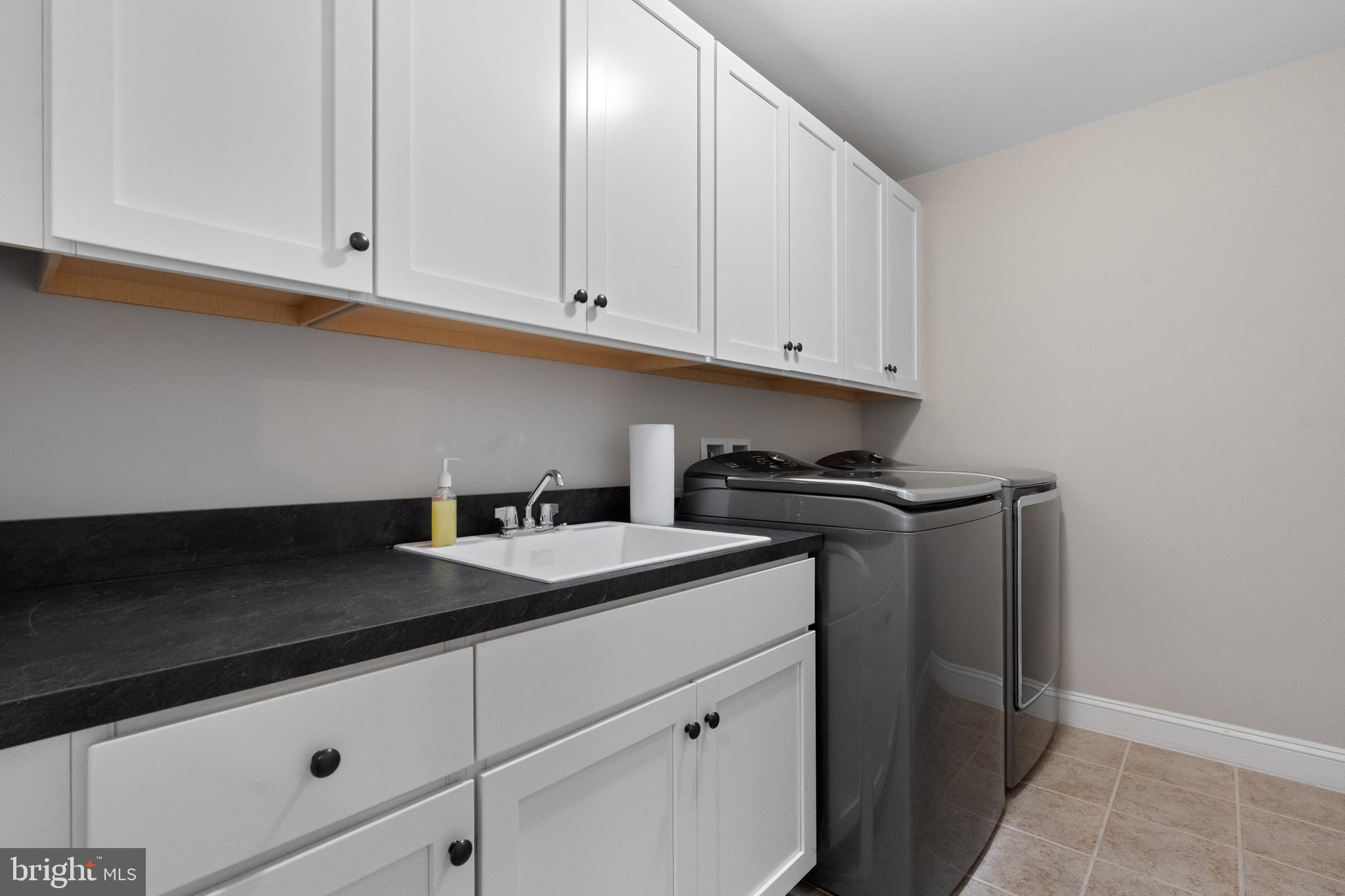 DANA HEIGHTS - Residential