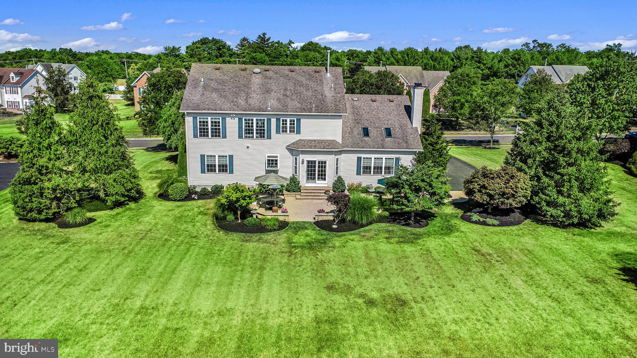 RAVEN HOLLOW - Residential