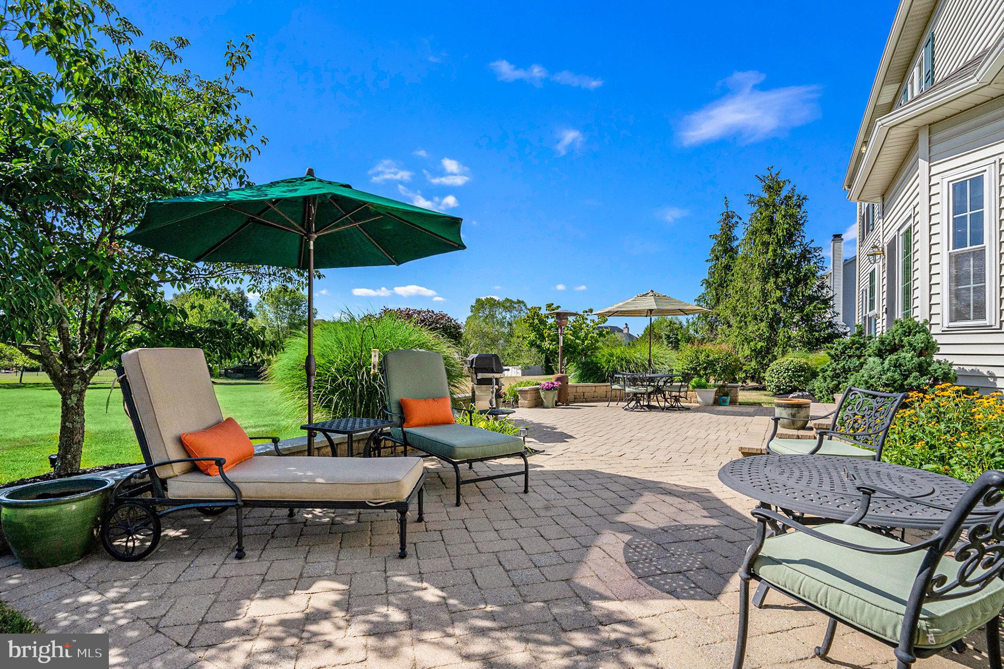 RAVEN HOLLOW - Residential